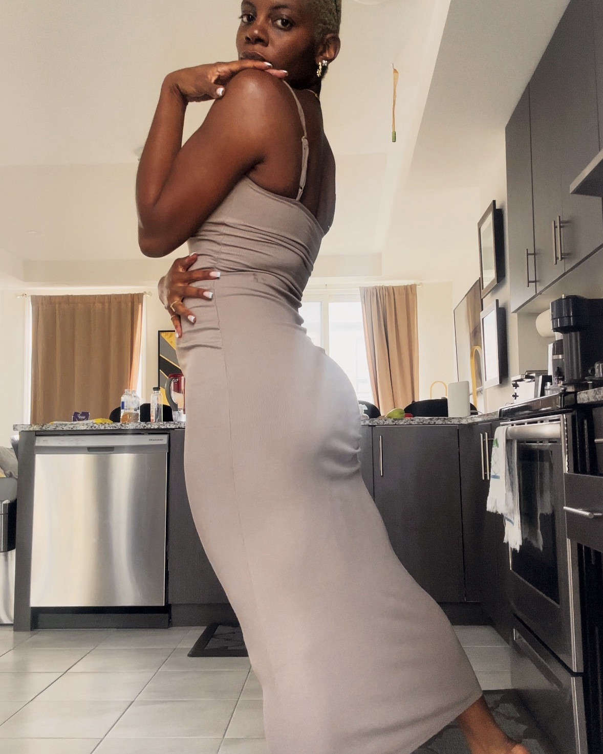 A moment for this taupe maxi dress from H&M!! Only $15 and it is light but best of all, SO flattering. 

#LTKFindsUnder100