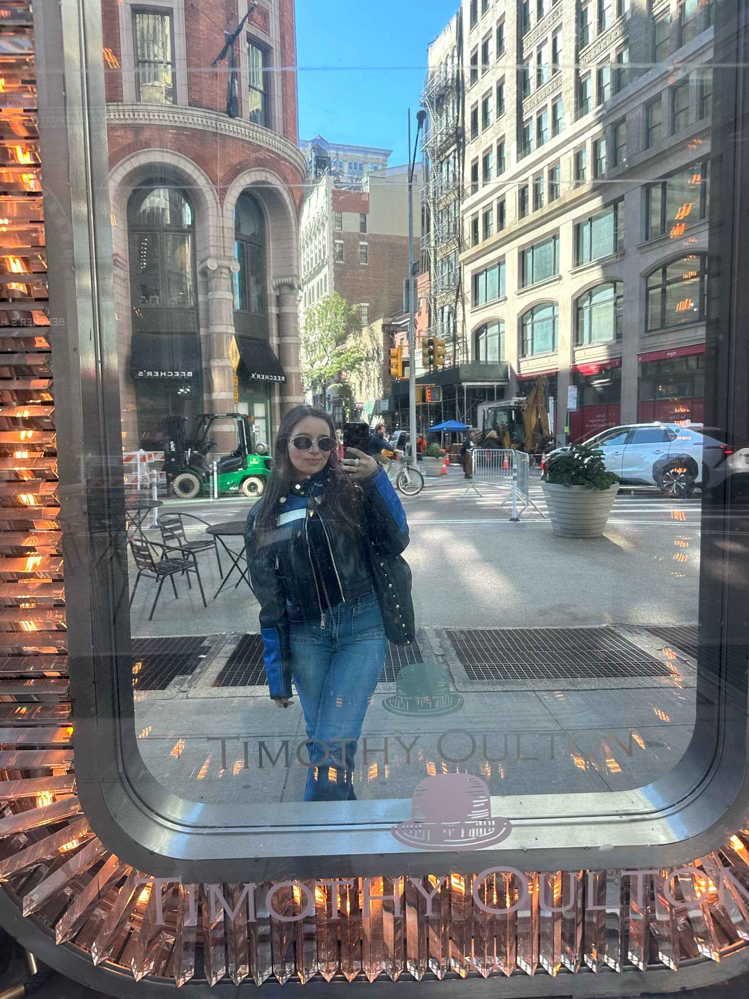 anytime i see a cool mirror i just must take a selfie

#LTKBeauty #LTKSeasonal #LTKStyleTip