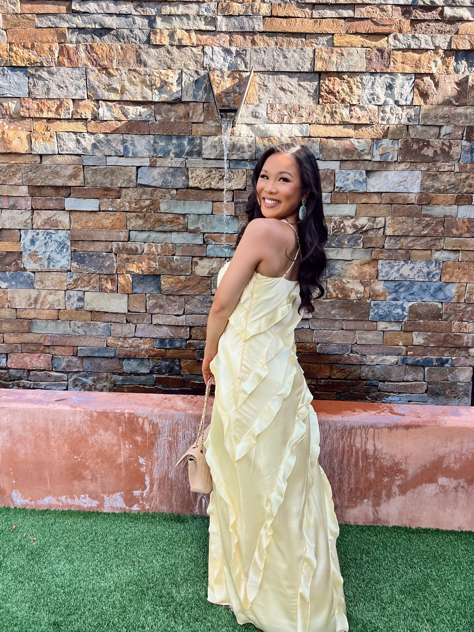Summer wedding guest dress that comes in so many colors and so pretty on! Love the ruffle for a fun summer look

#LTKSeasonal #LTKWedding #LTKootd