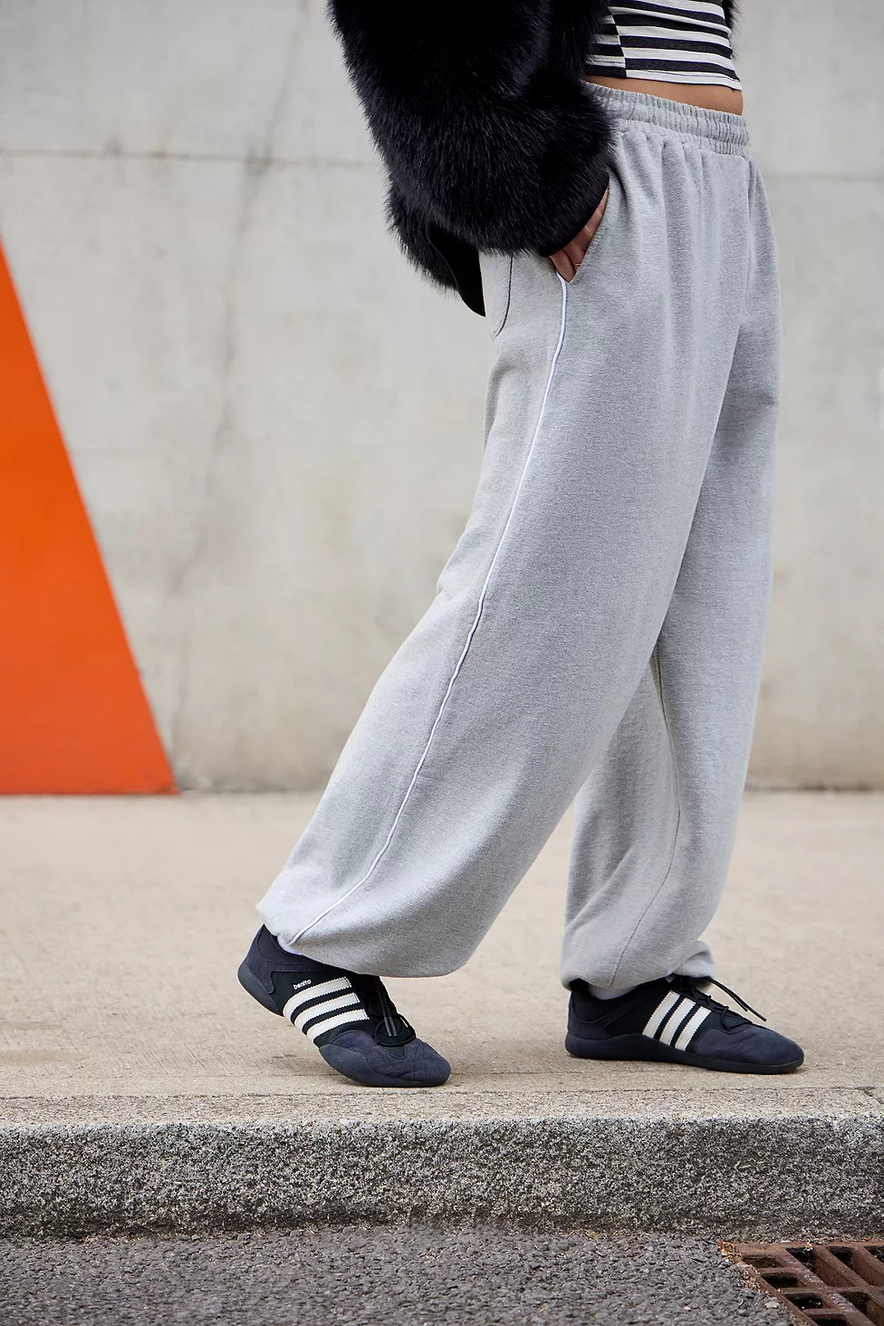 iets frans... Grey Harri Baggy Joggers | Urban Outfitters UK