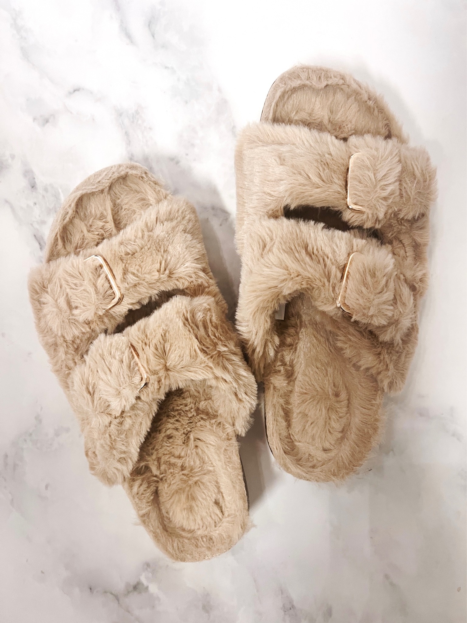 Birkenstock dupes from Amazon under $30! The cutest and comfiest house slippers 🤎

#LTKtravel #LTKhome #LTKunder50