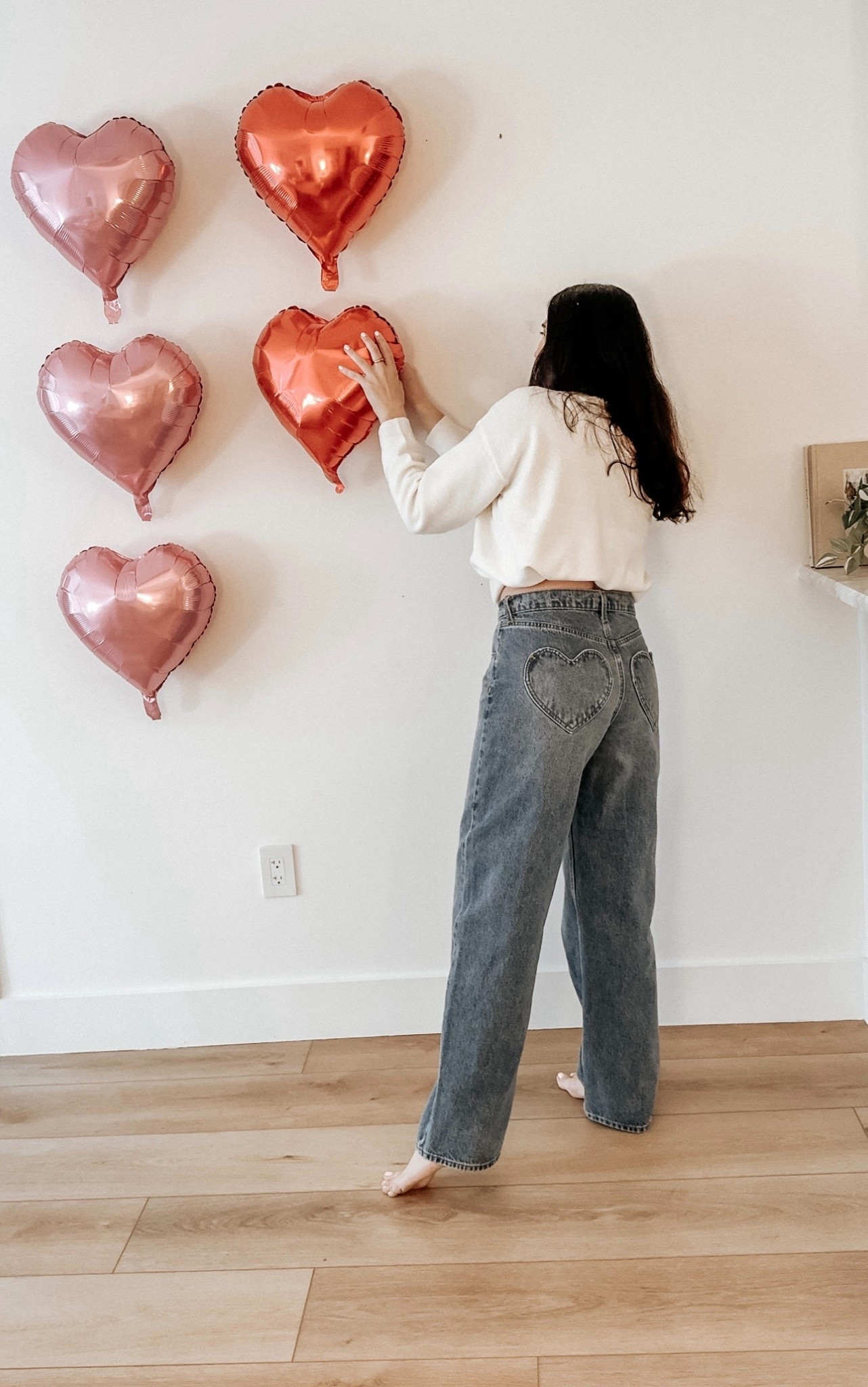 Heart jeans are back in stock! You may want to size down. I’ve been living in them! 

Valentine’s Day 

#LTKFindsUnder50 #LTKootd #LTKSeasonal