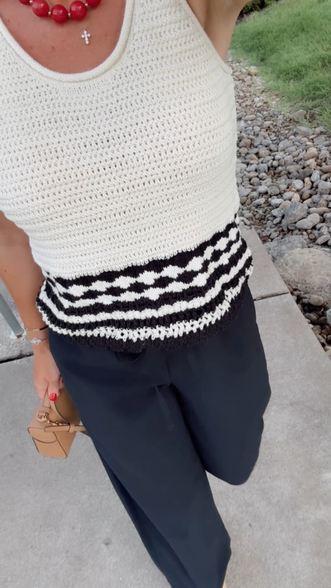 XS Target top / XS Short pants

#LTKootd #LTKOver40 #LTKPetite