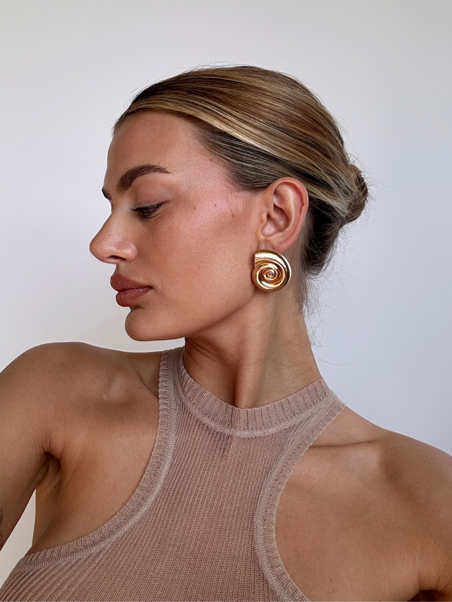 These earrings, are you kidding me 😍😍

#LTKU #LTKFind #LTKstyletip