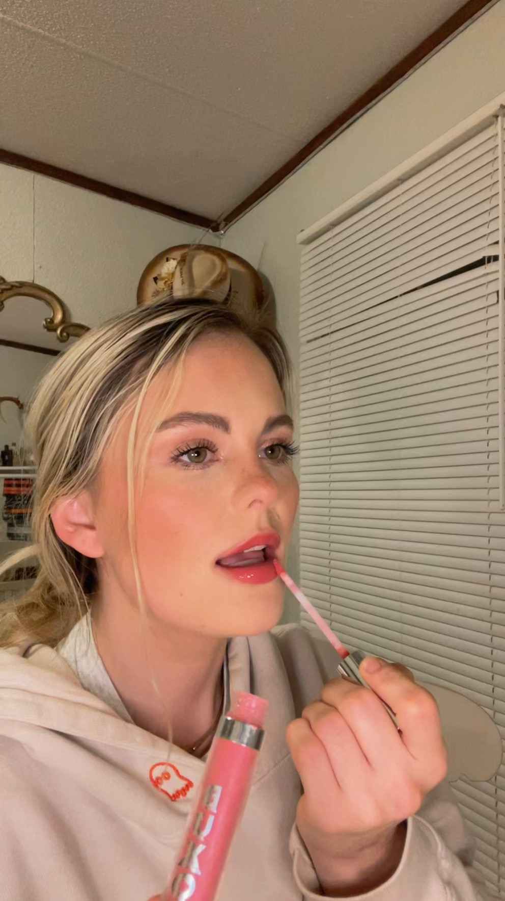 one of my favorite lip glosses 

#LTKFindsUnder50 #LTKGiftGuide #LTKBeauty