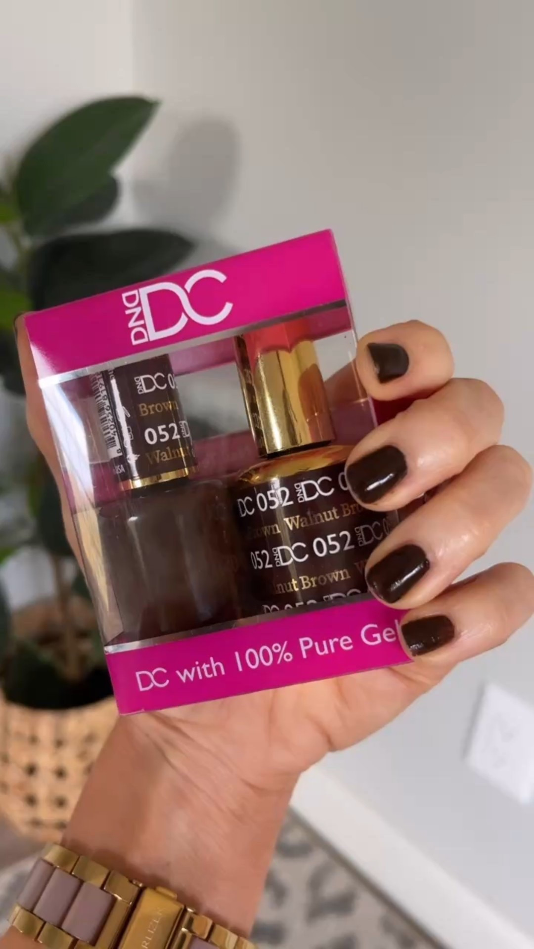 Love this color for fall! 💅 

#LTKFindsUnder50 #LTKSeasonal #LTKStyleTip