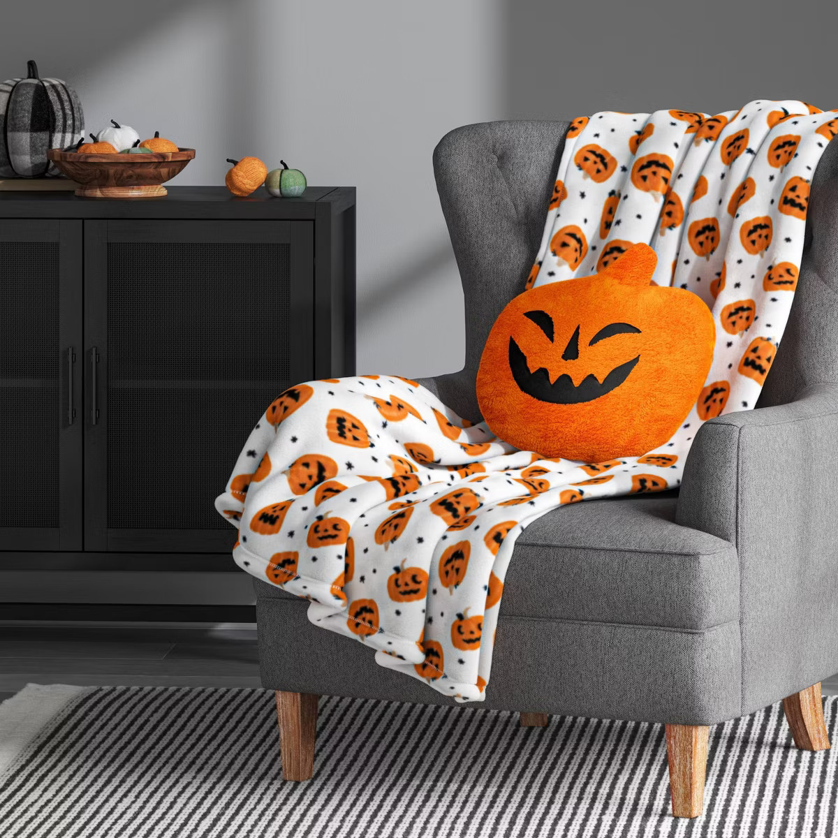 Halloween Pumpkin Throw Blanket Ivory - Hyde & EEK! Boutique™: Knitted Recycled Polyester, 50x6... | Target