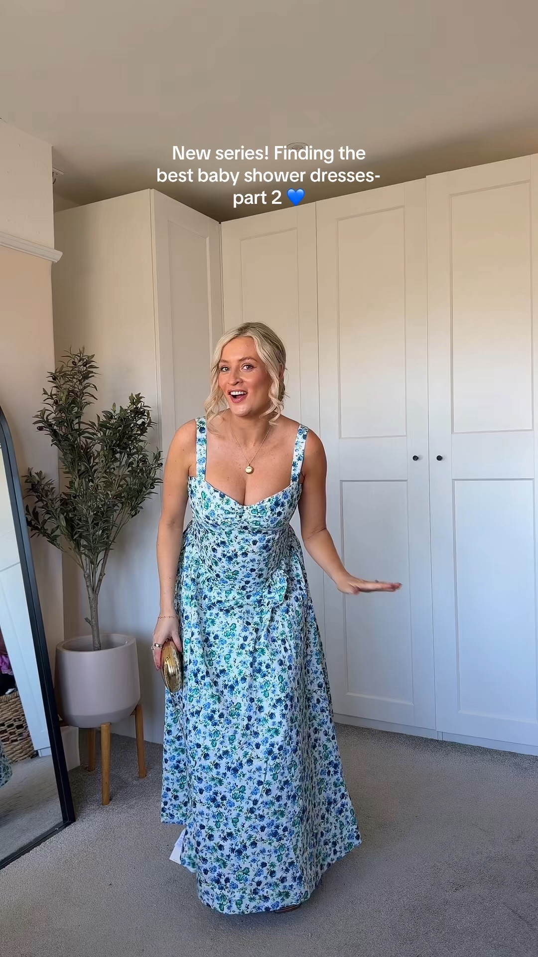 How beautiful! Has 20% off atm too, wearing size M xx 

Wedding guest dress, baby shower dress 