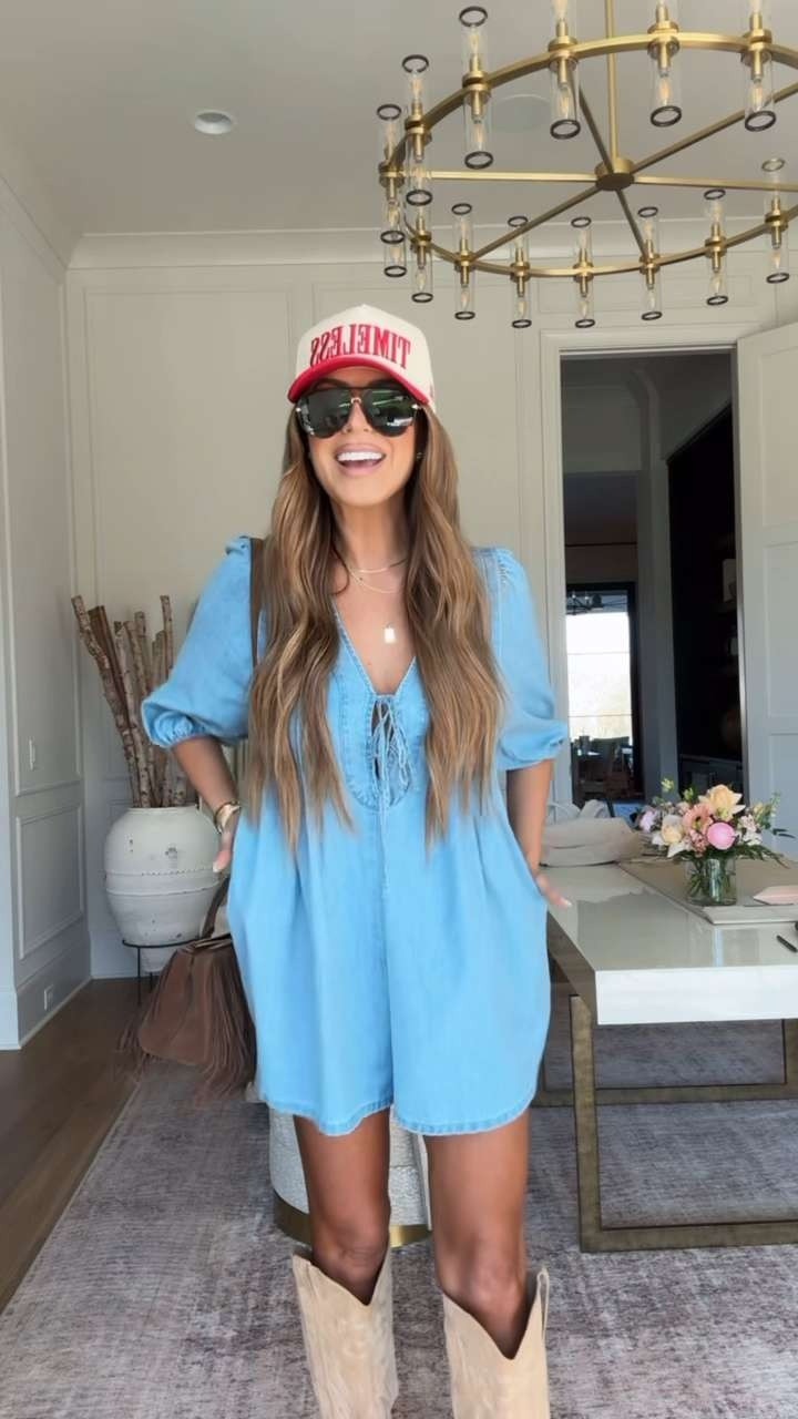 wearing a small ❤️

use code hollie40 for 40% off this romper and boots! 

 