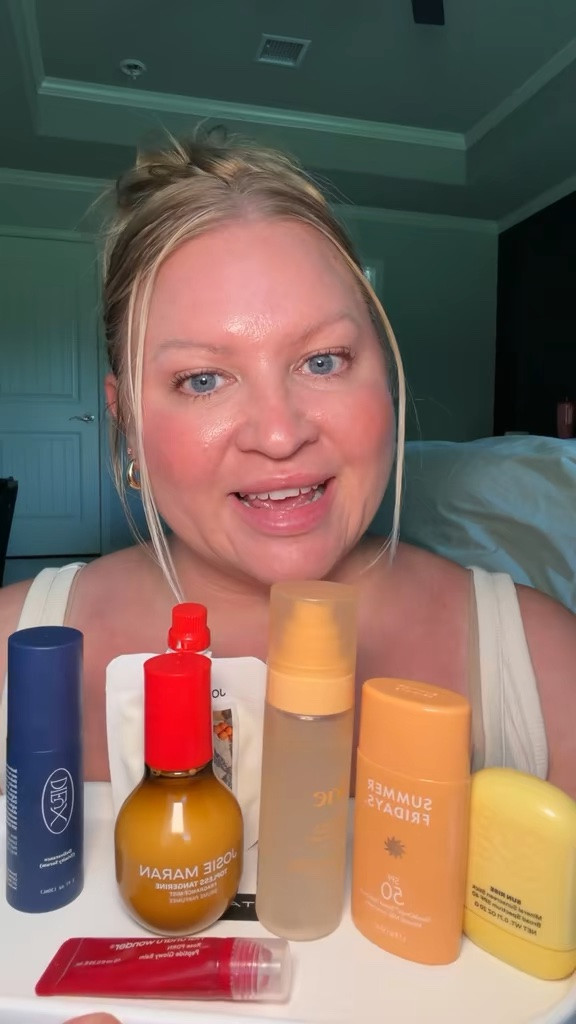 May Favorites ✨

#favoriteproducts #skincare #makeup