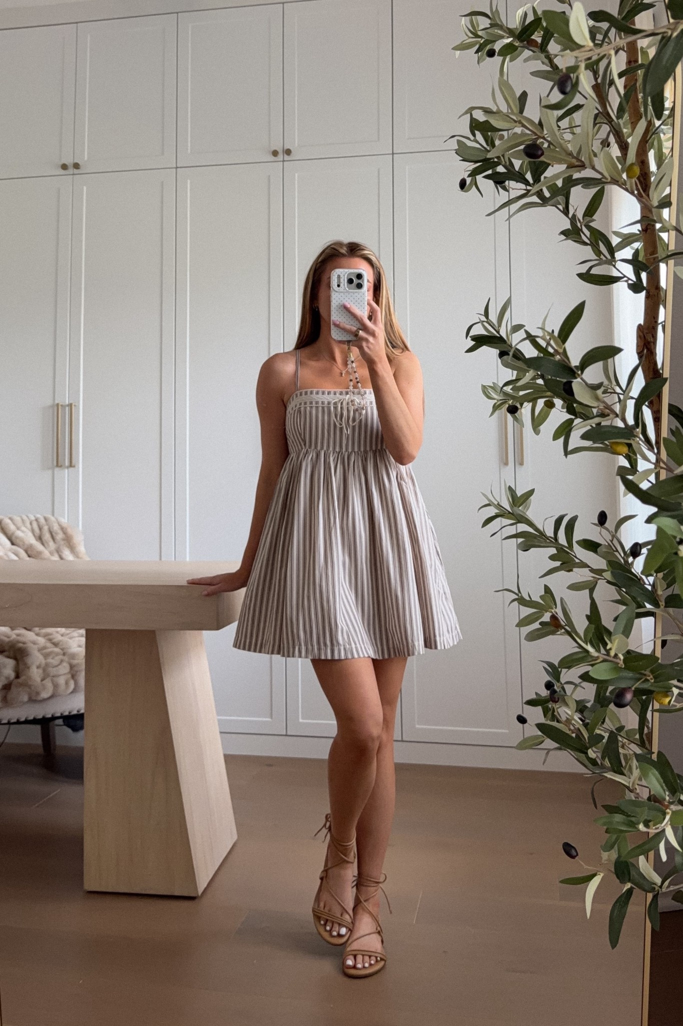 LOVE this one. wearing xs petite 5’3   