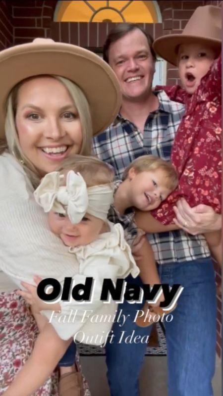 Fall family photos outfit idea from Old Navy!

Fall, fall outfits, fall family photos, jeans, boots, fall dresses, fall sweaters 

#LTKmens #LTKbaby #LTKfamily