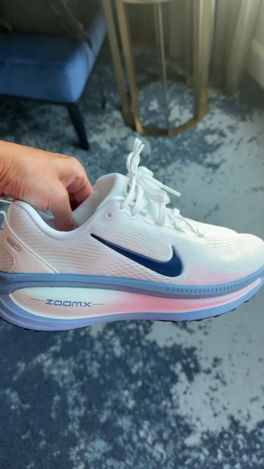 My new favorite everyday sneaker and Nike did not miss 🙌 These are so incredibly comfortable and they look so good. Whether I am running errands, heading to lunch, or just need an easy everyday shoe, these are my go to lately.

#LTKfitnessgoals #LTKmomlife #LTKActive
