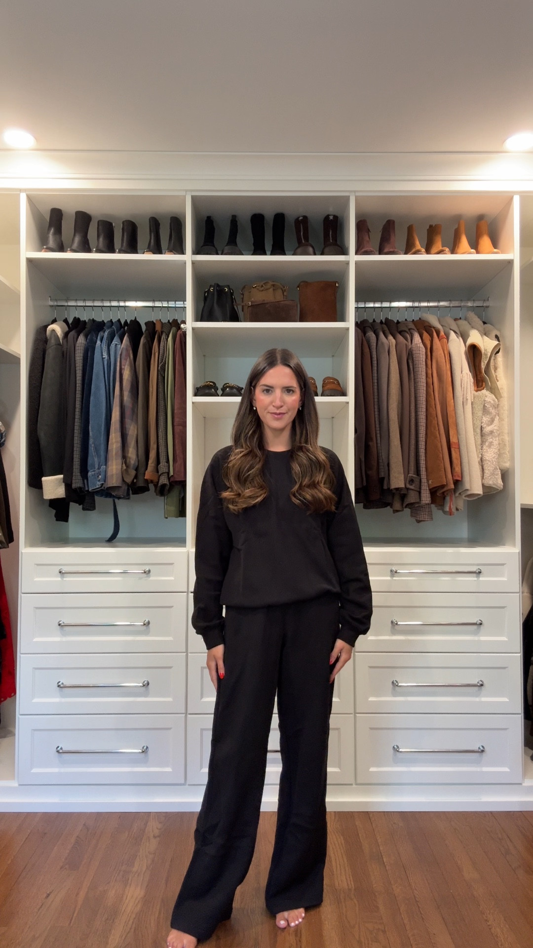 Size small sweatshirt 
Size small pants 

#LTKStyleTip #LTKSeasonal #LTKFindsUnder100