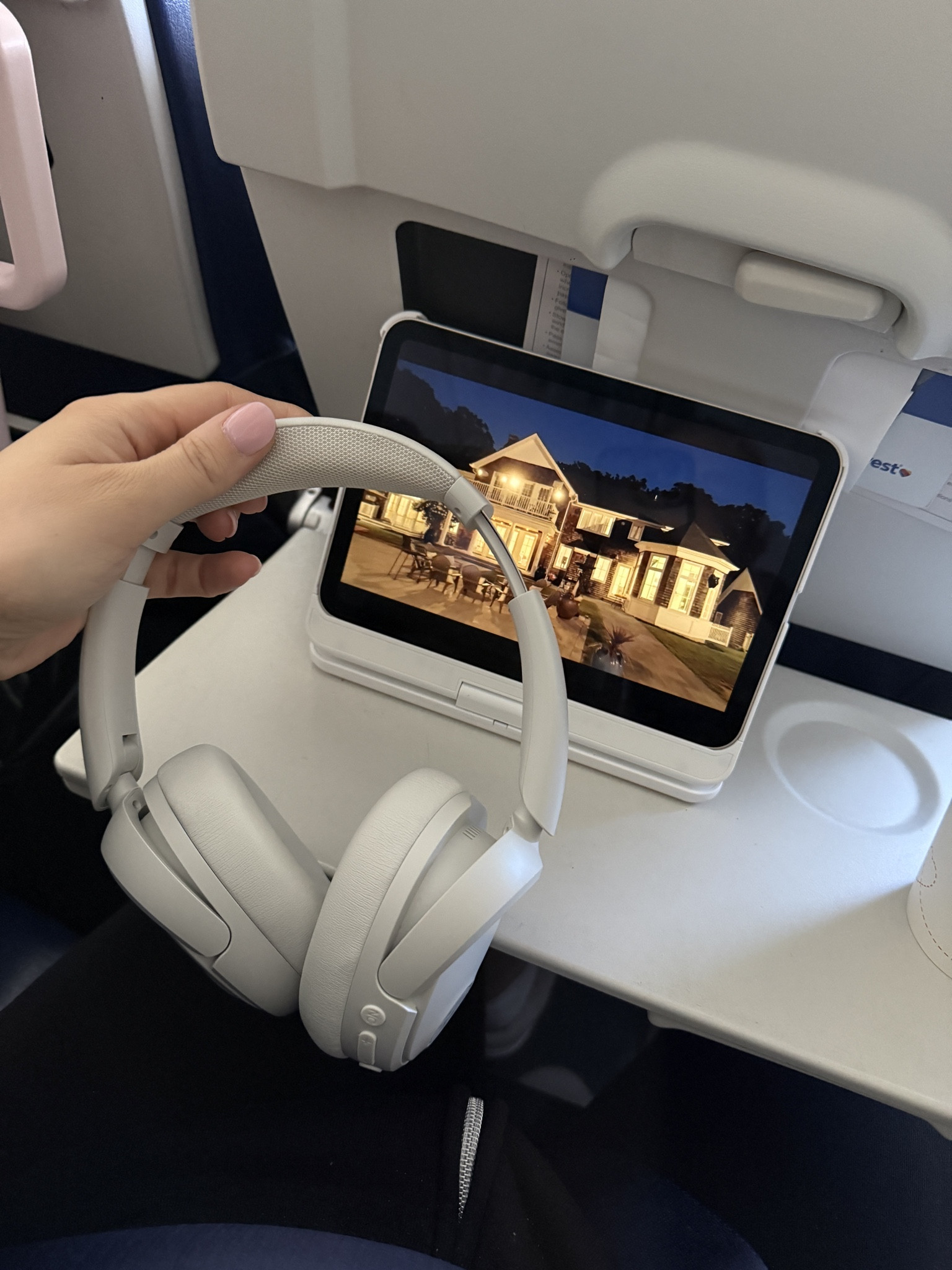 Elite Travel Combo: noise cancelling over ear headphones and an iPad case with built in keyboard and swivel stand. Business in the front, party in the back (turn it for more compact viewing without the keyboard). 🔥 

#LTKTravel #LTKgrwm