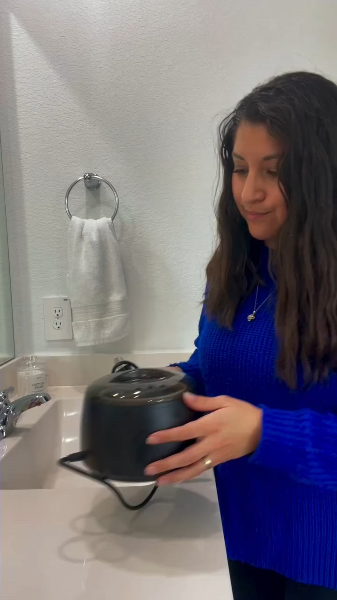 Self care from the comfort of your home with @lifestancewaxusa Their wax kits come with everything you need to wax at home: wax warmer, bags of wax beads, wax sticks, treatment oils, & collars. Save money and look fabulous while doing it! 

lifestance lifestancewax selfcare

#LTKBeauty #LTKFindsUnder50 #LTKFestival