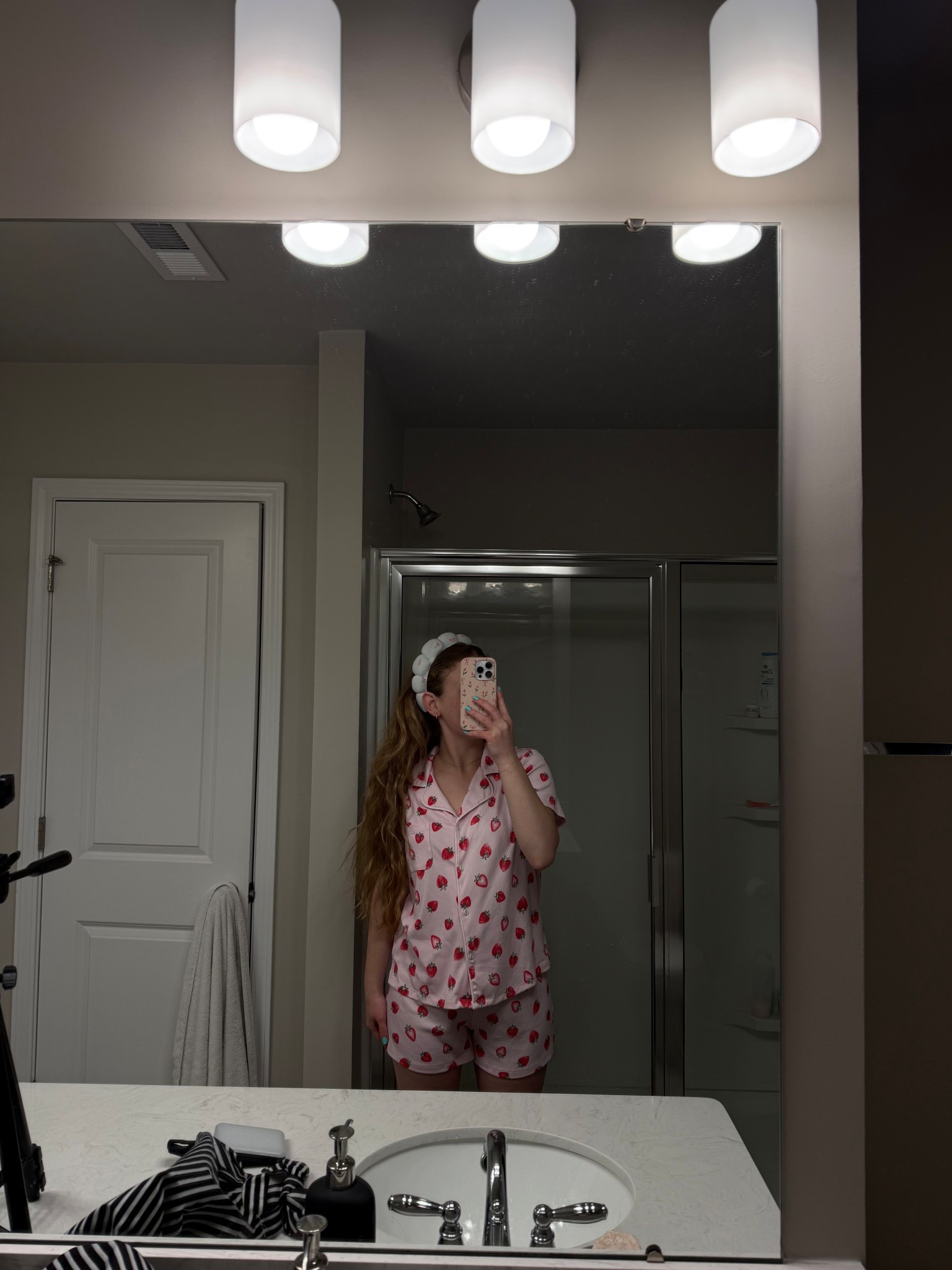 Love these pjs 🍓💗

#LTKmomlife #LTKselfcare
