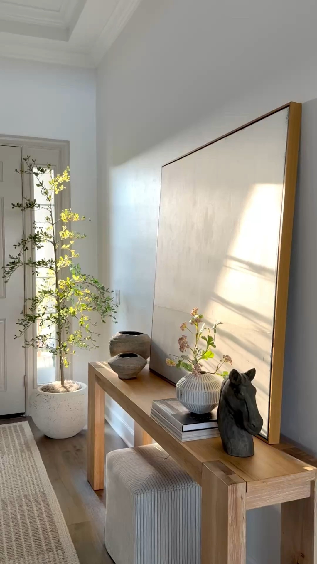 Happy Saturday friends! I’ve been working on my spring porch. Can’t wait to show you soon! 🌸 

#SPRING #springdecor #entryway #frontporch #homedecor #entrywaystyling #consoletable #tablestyling #springflowers 

#LTKSeasonal #LTKHome