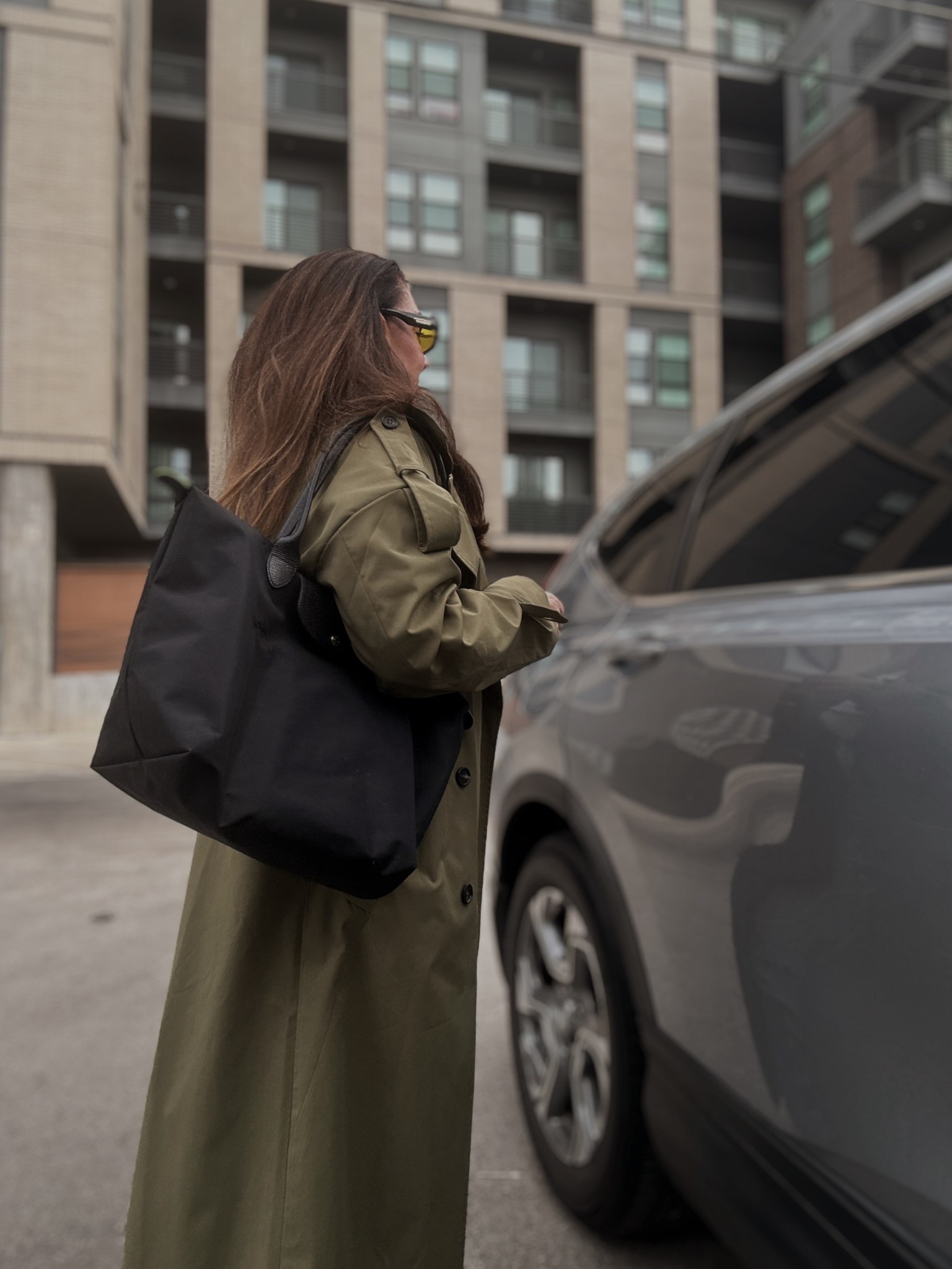 An olive trench coat and the perfect longchamp tote to get you through your errands! 

@amazon @longchamp

#LTKOver40 #LTKFindsUnder100
