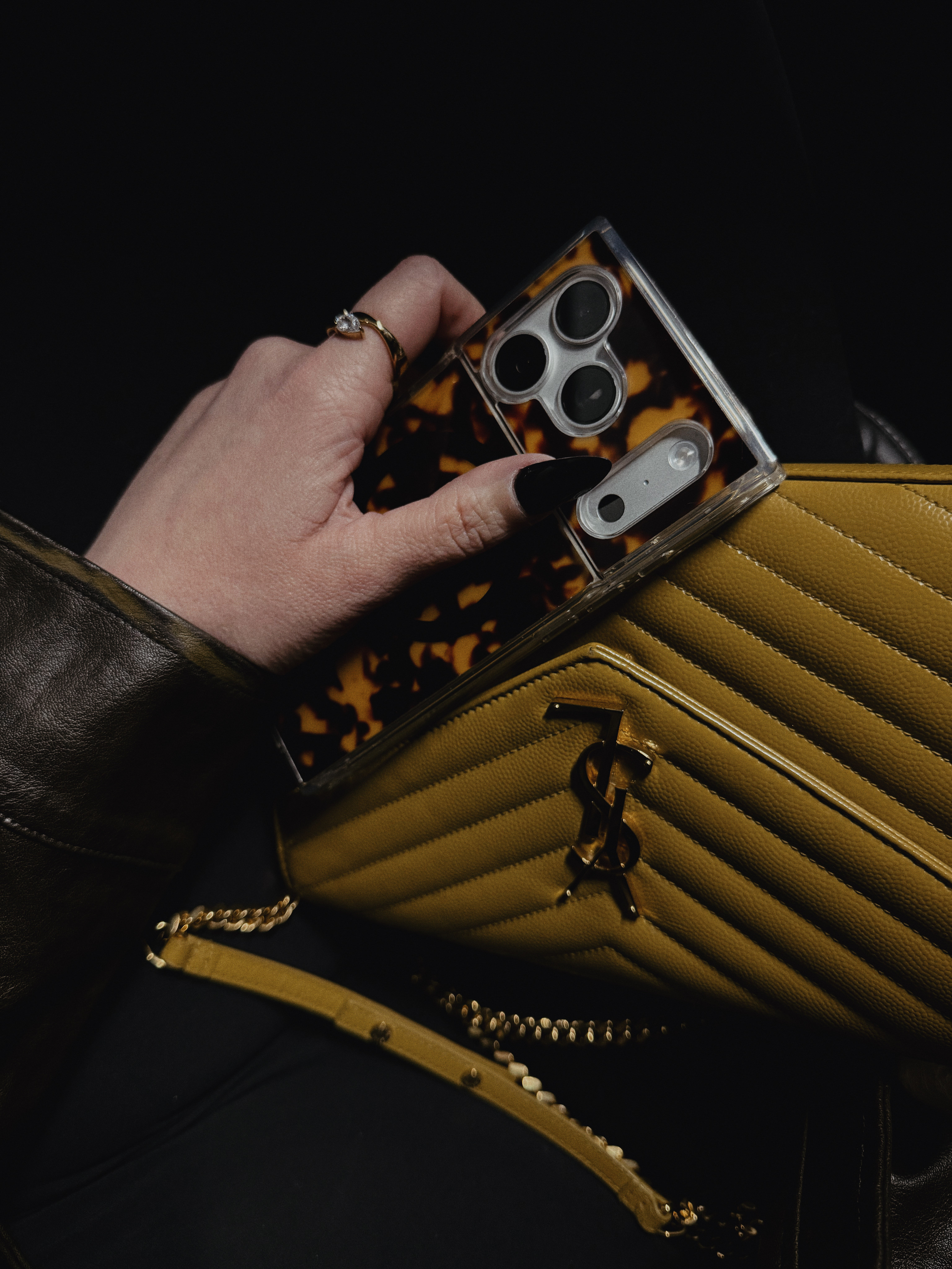 obsessed with these tones recently ! 

#LTKgrwm #LTKFestival #LTKdayinmylife