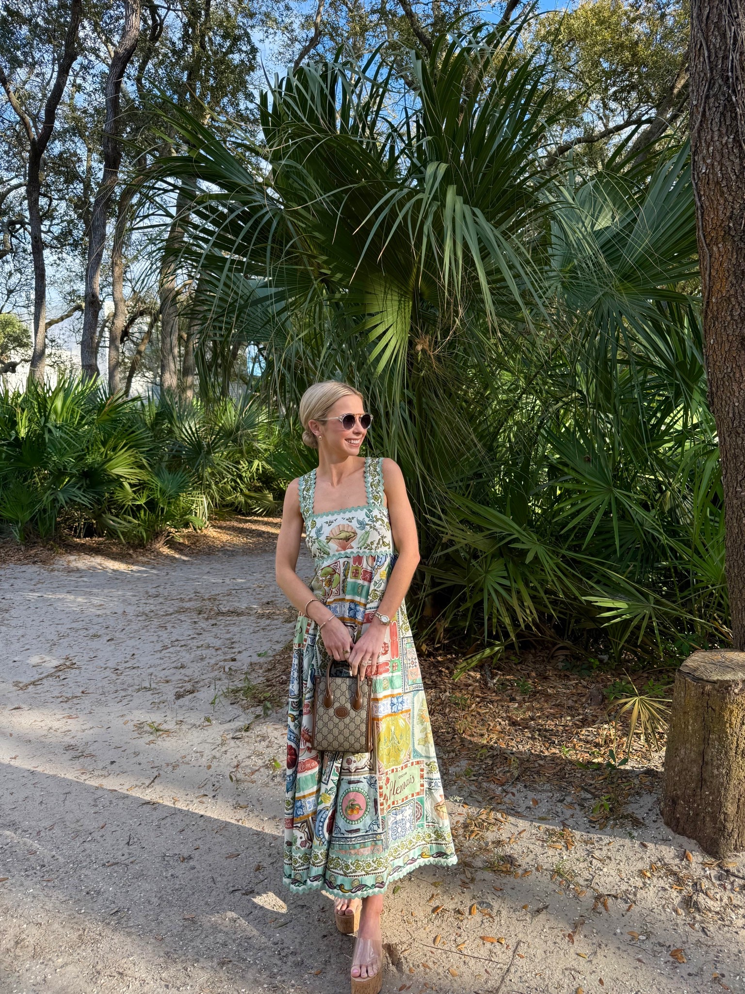 Weekend beach trip! 🌴

#LTKootd #LTKTravel #LTKSeasonal