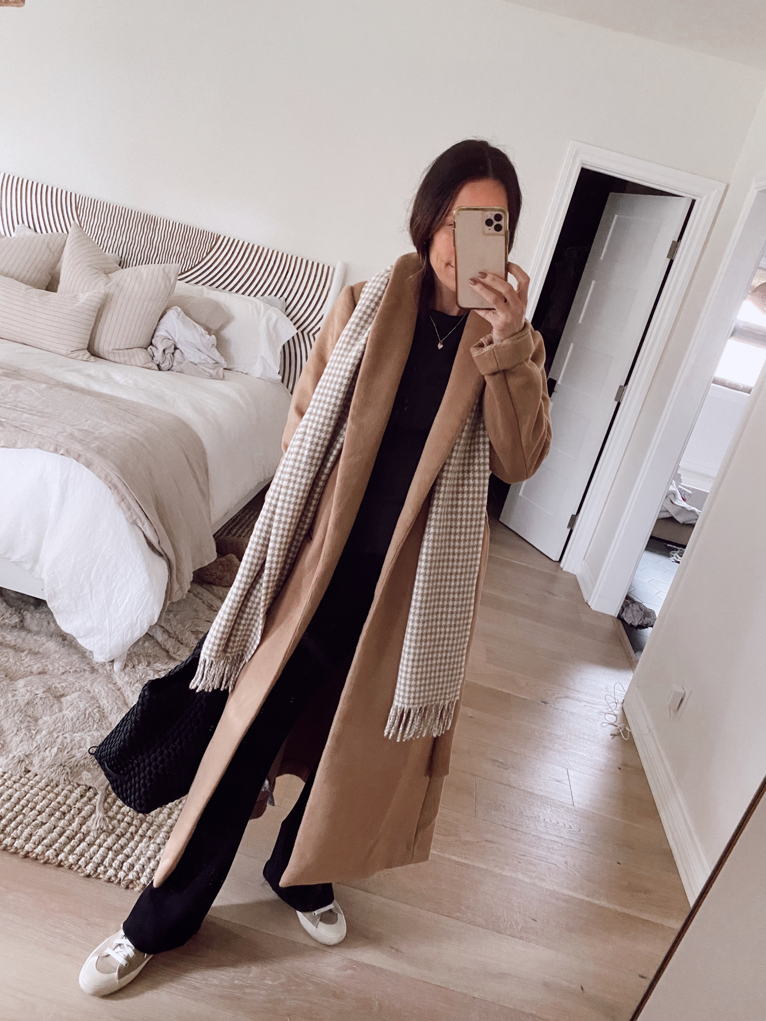 Today’s outfit from January’s capsule wardrobe 
Ribbed sweater pants (Tts)
Camel coat 
Scarf is old sezane 


#LTKstyletip #LTKSeasonal