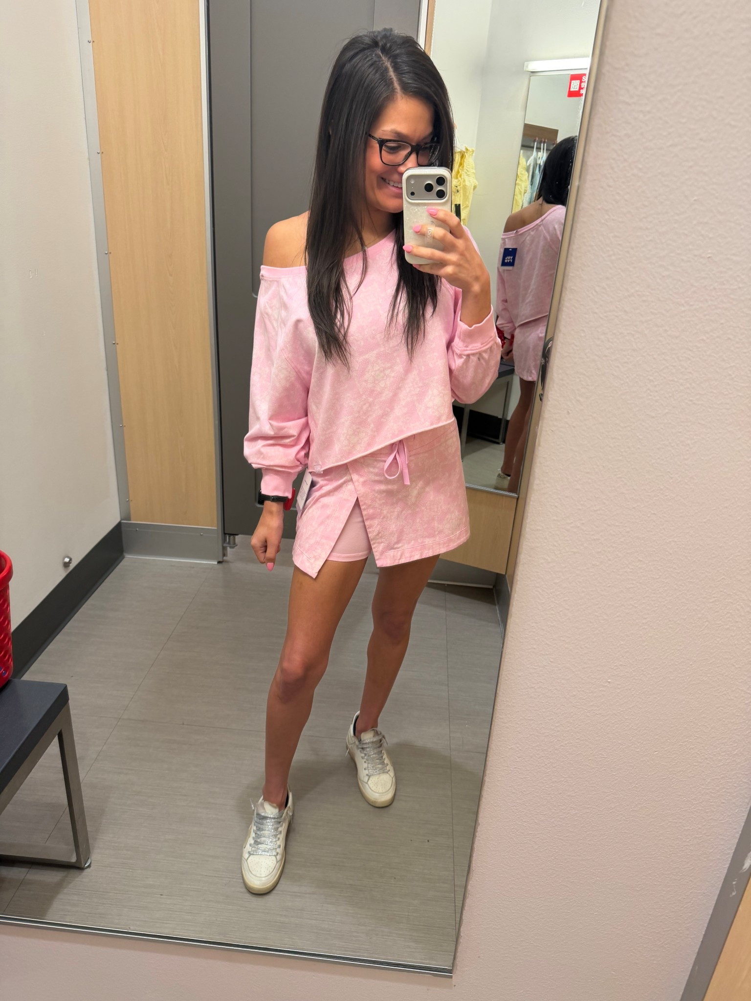 On the go Mom fit! This set from @Target is too cute!

#momstyle #matchingset 

#LTKActive #LTKPetite #LTKmomlife