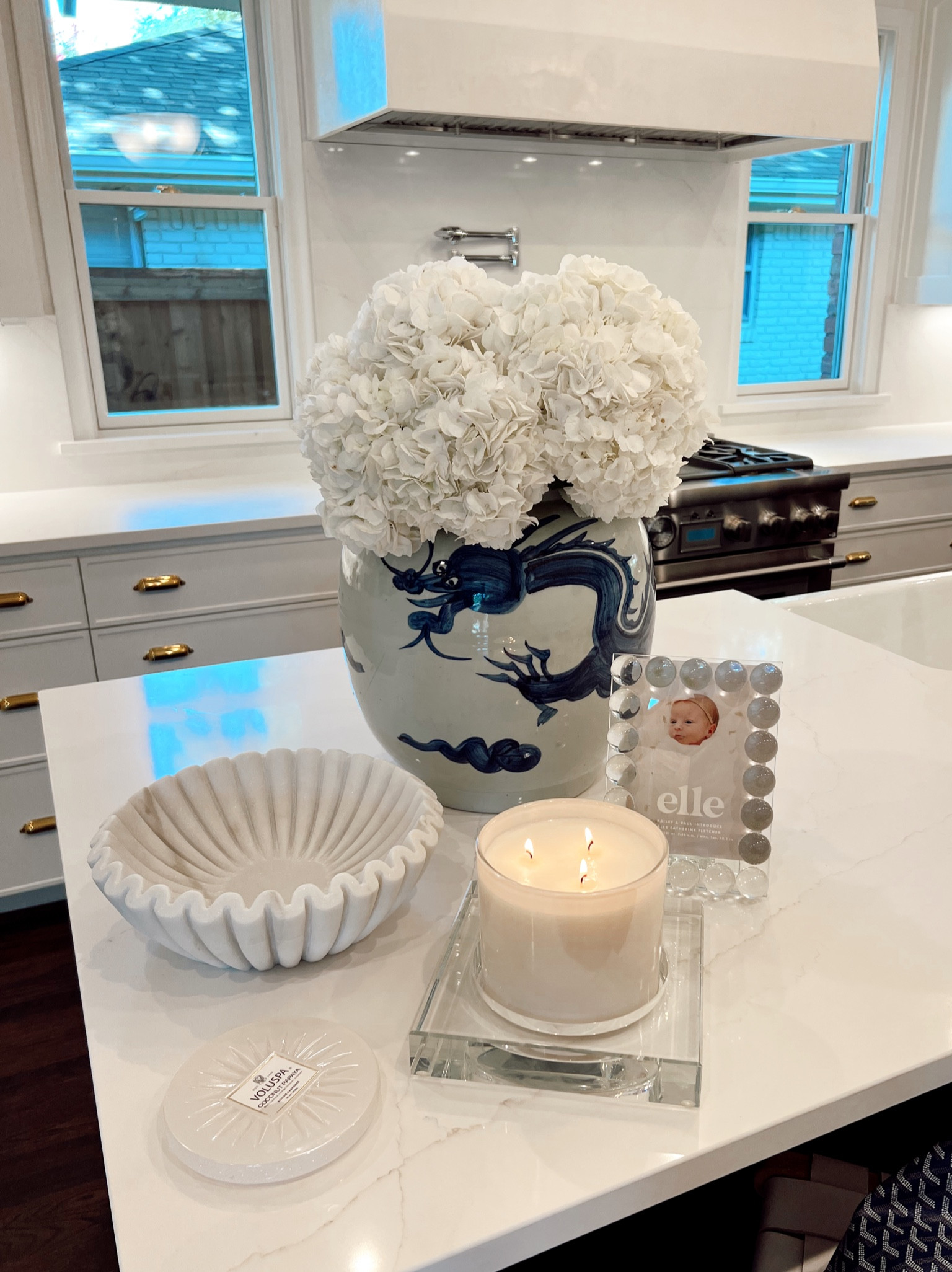 Moving back into our home means sprucing up the space with some gorgeous @alicelanehome gems! It was the perfect time to make an order as they are celebrating their 15th anniversary with a 25% off sale on exclusive Alice Lane products! Shop through July 23rd to receive the discount and find my top picks on the @shopltk app! X, K