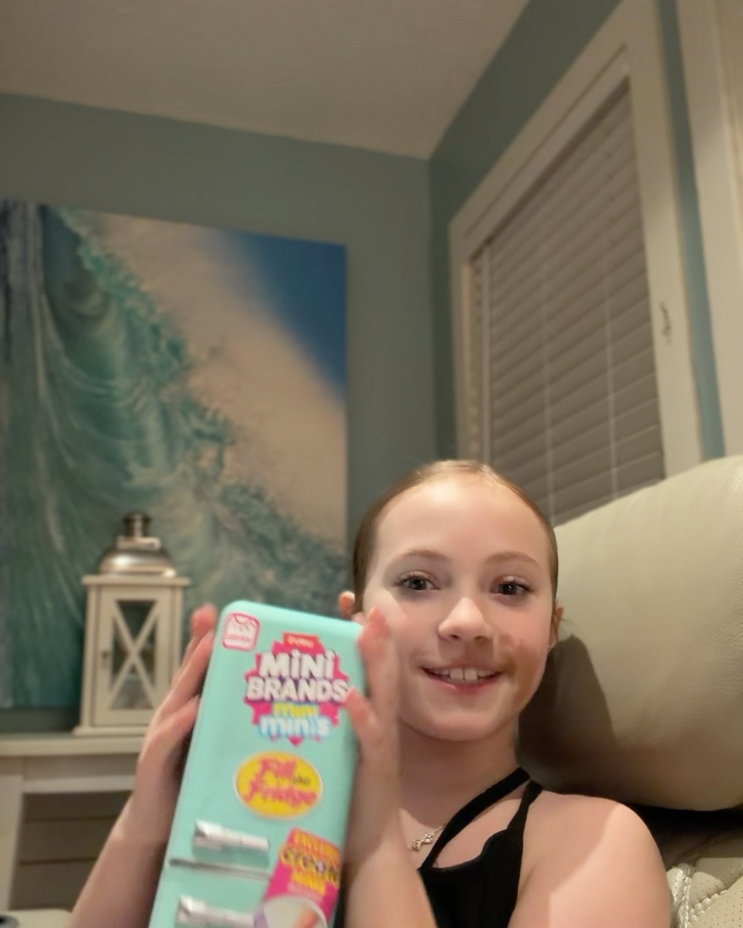 Mini Brands Mini Fridge!

These are fun toys that are also a blind bag!