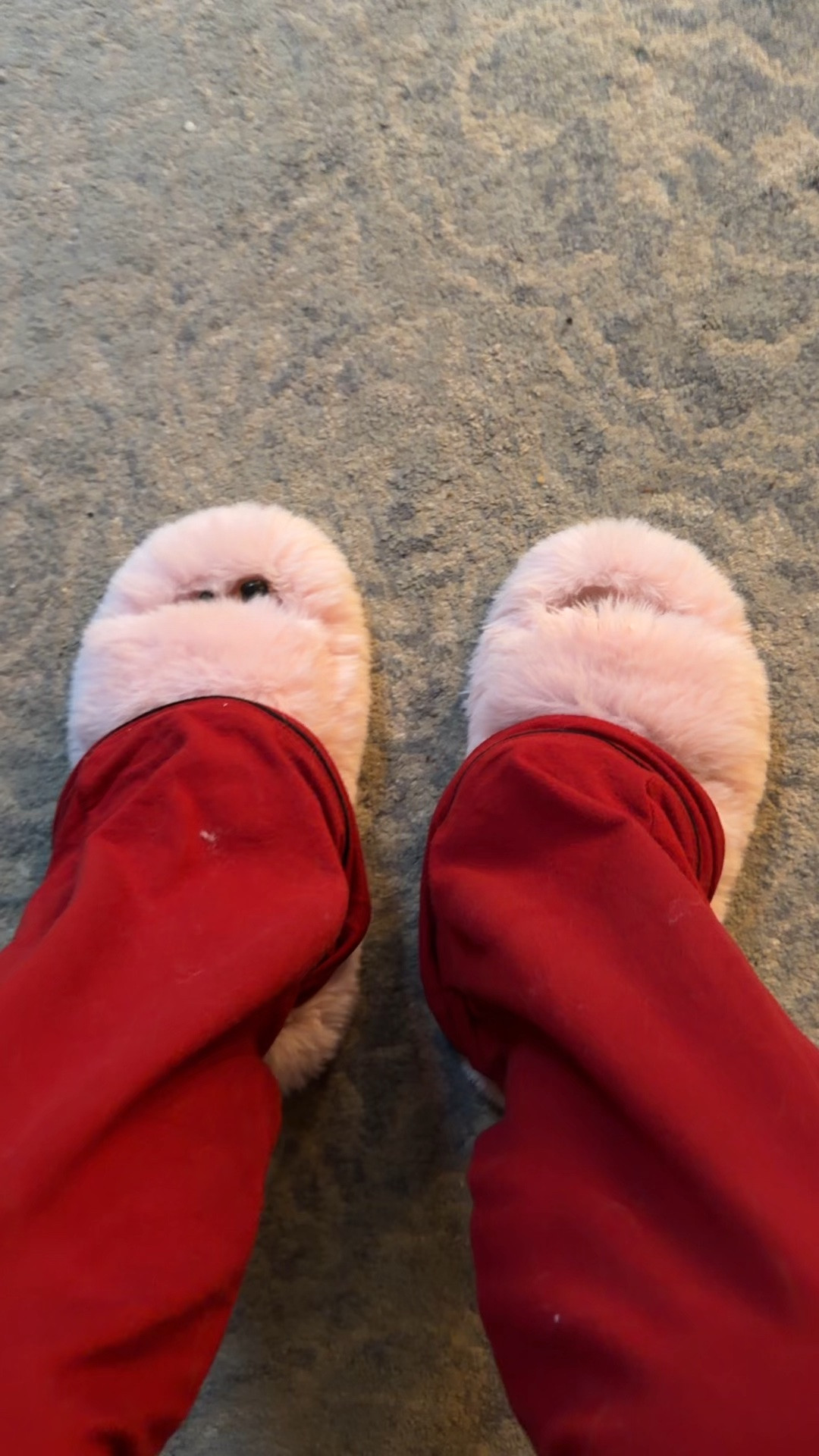 Cutest comfy slippers for women. On sale for women.

#LTKootd