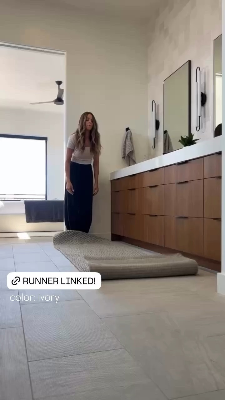 color: ivory