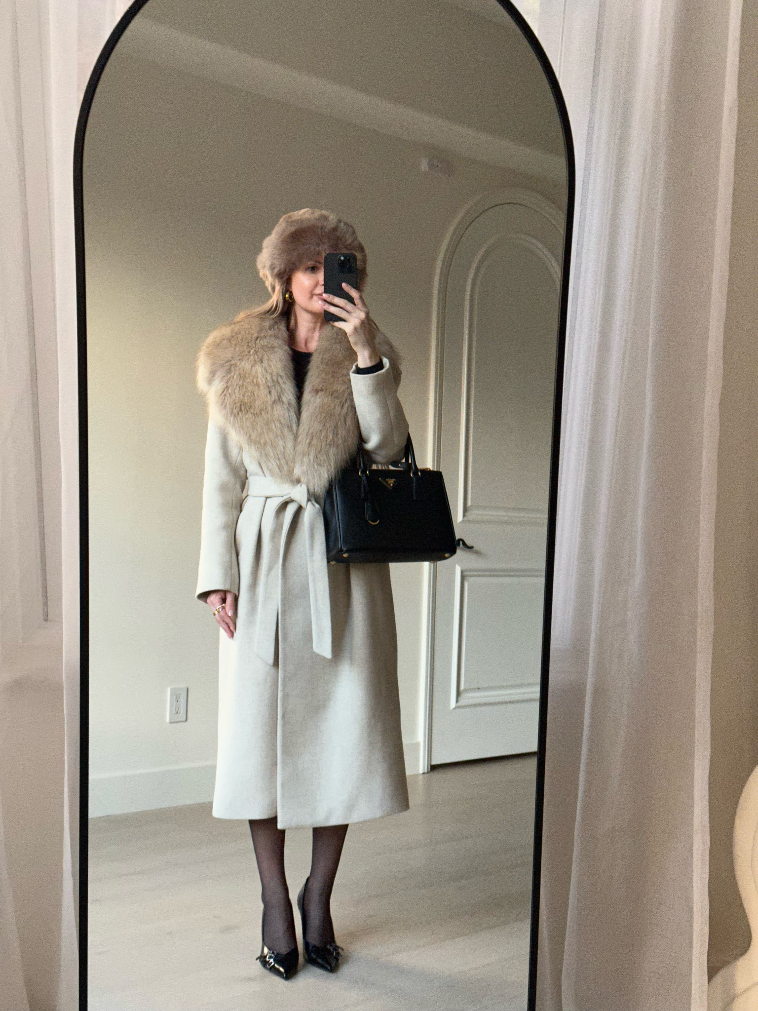 Winter outfit inspo #furcoat #wintercoat #winteroutfit #outfitideas 