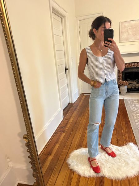 Small top, denim 25, ballet flats 

#LTKStyleTip #LTKxMadewell #LTKFindsUnder100