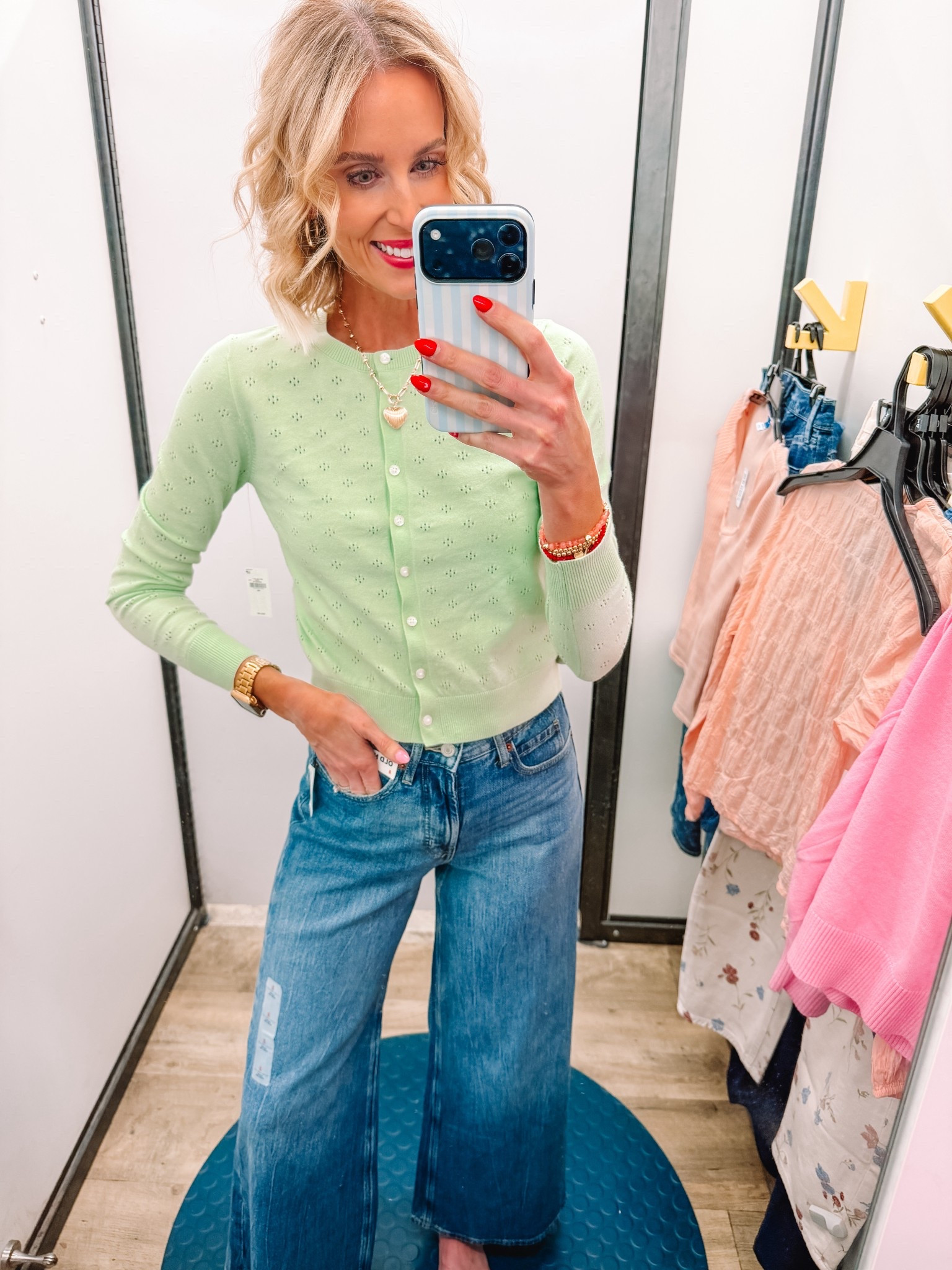 The perfect cardigan for Spring!

Cropped cardigan/ Wide leg denim / Classic style 

#LTKootd #LTKgrwm