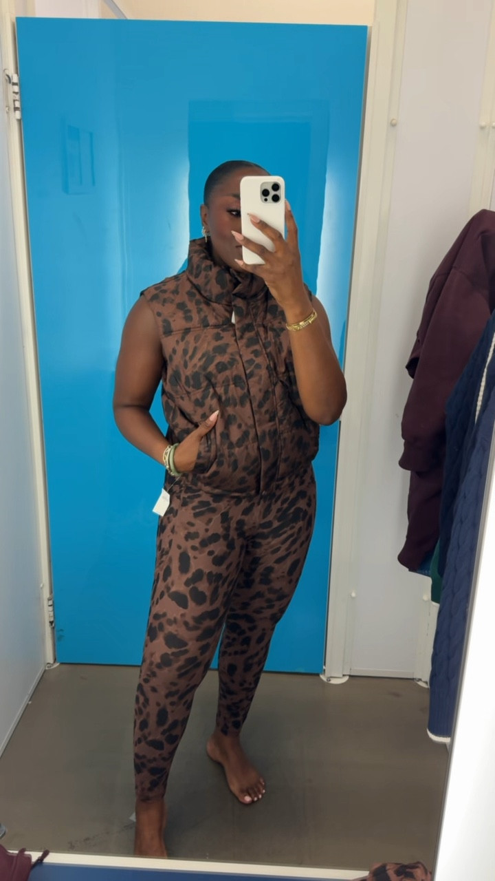 Wearing a small in this bubble vest and XL in the high-rise leggings from Old Navy. I would definitely size down to a size large in the bottoms, but I’m showing you how the XL looks on me - it was loose. I love this print!

#LTKFindsUnder100 #LTKActive #LTKStyleTip