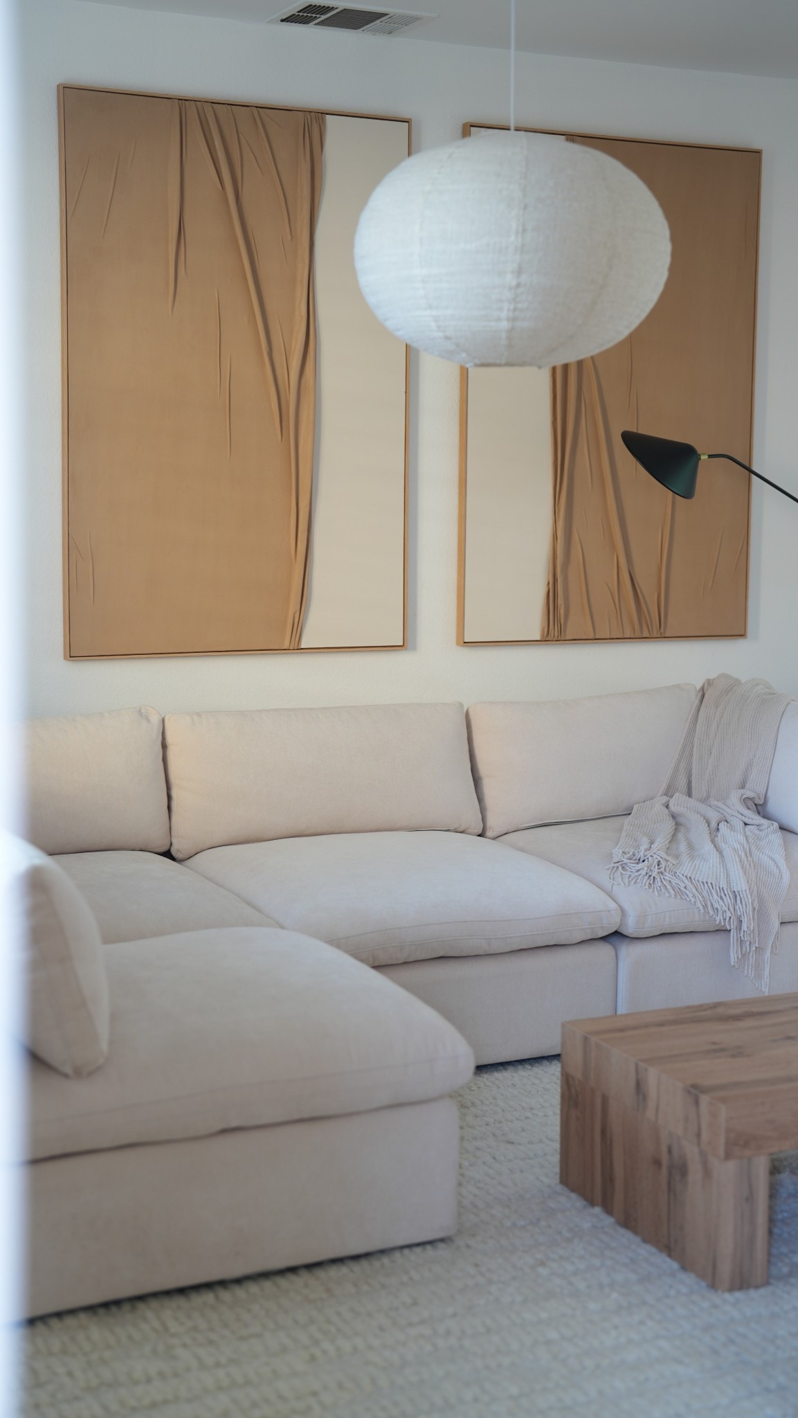 So in love with my new Bella Sectional from @bellamia.collections — soft, cozy, and beautifully designed.
✨ Black Friday Sale: up to 60% off sofas + sectionals (Nov 7–Dec 3).
Shop my setup below 🛋️🤍


#LTKGiftGuide #LTKCyberWeek #LTKHoliday