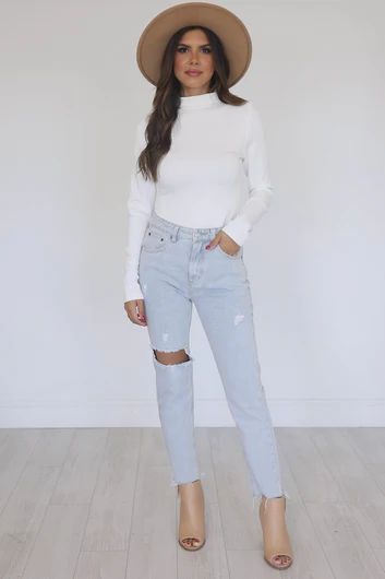 Harlow Light Wash Distressed Mom Jeans | Pink Lily