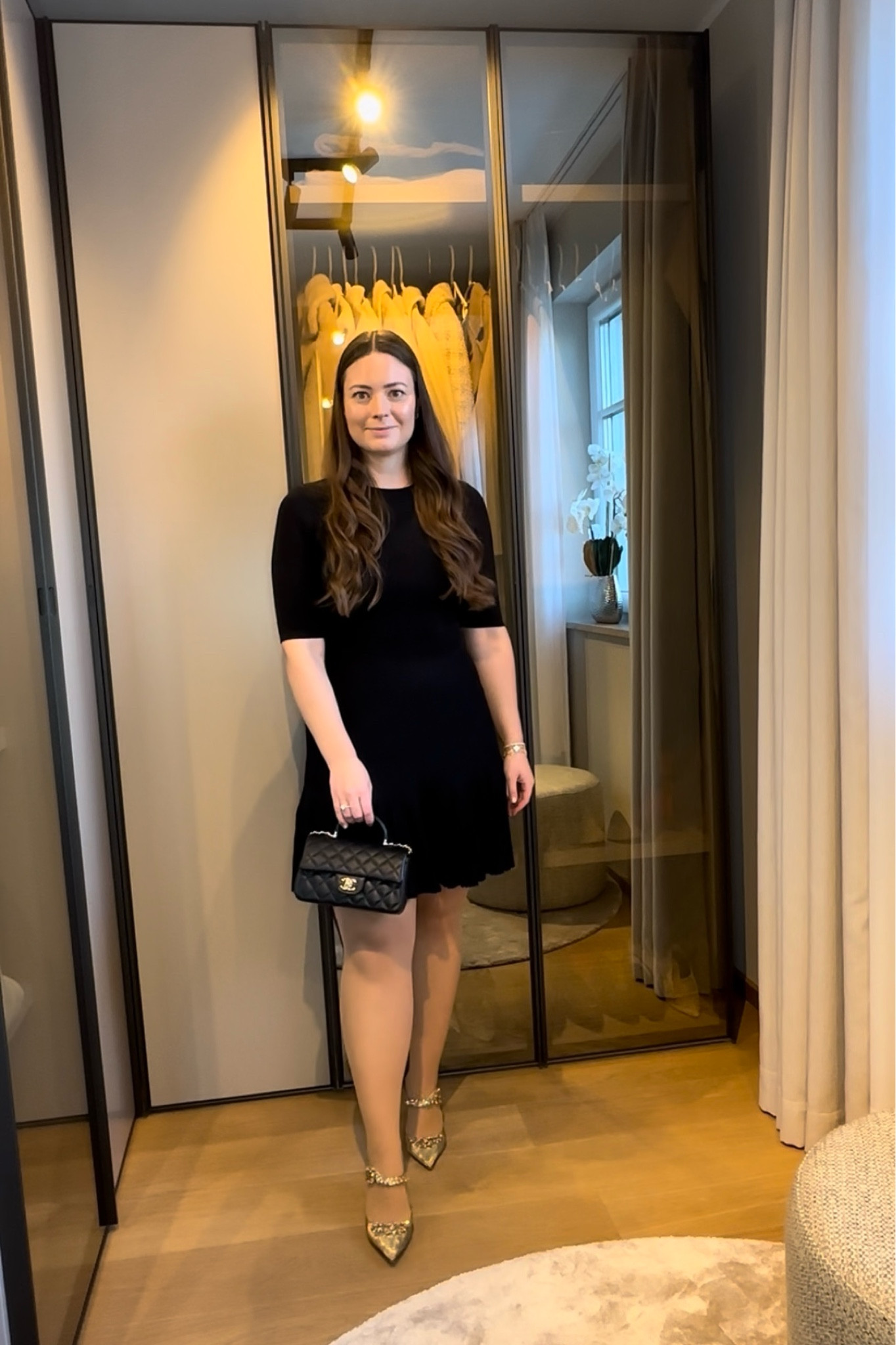 Dinner outfit 🖤

#blackdress #knitdress #blackknitdress #sale #dinneroutfit #dinnerlook #festiveoutfit

#LTKSeasonal #LTKeurope #LTKstyletip