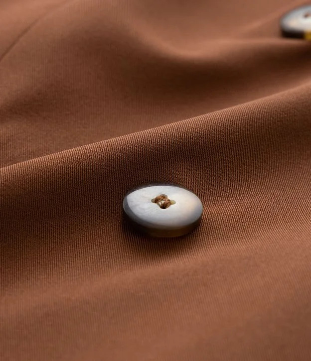 Blazer Alongado Alfaiataria com Botões Frontais Curve & Plus Size Marrom | Renner (BR)