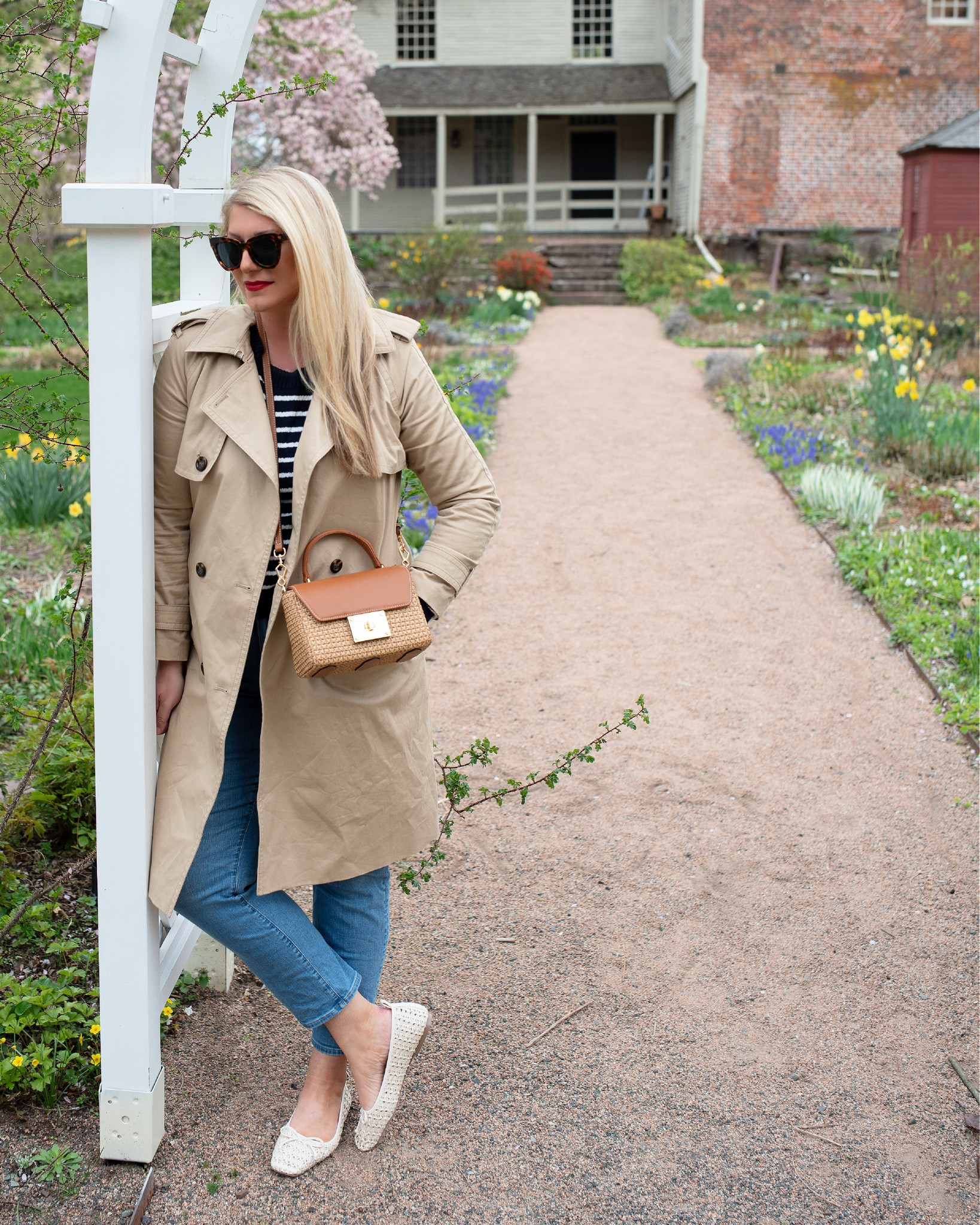 Use code: KristinCad10 for 10% off your purchase @EricJavits now until 7/31/25. 
Linking my favorites including this raffia & leather crossbody bag & these woven ballet flats.

#ericjavits #ad

#LTKShoeCrush #LTKItBag #LTKOver40