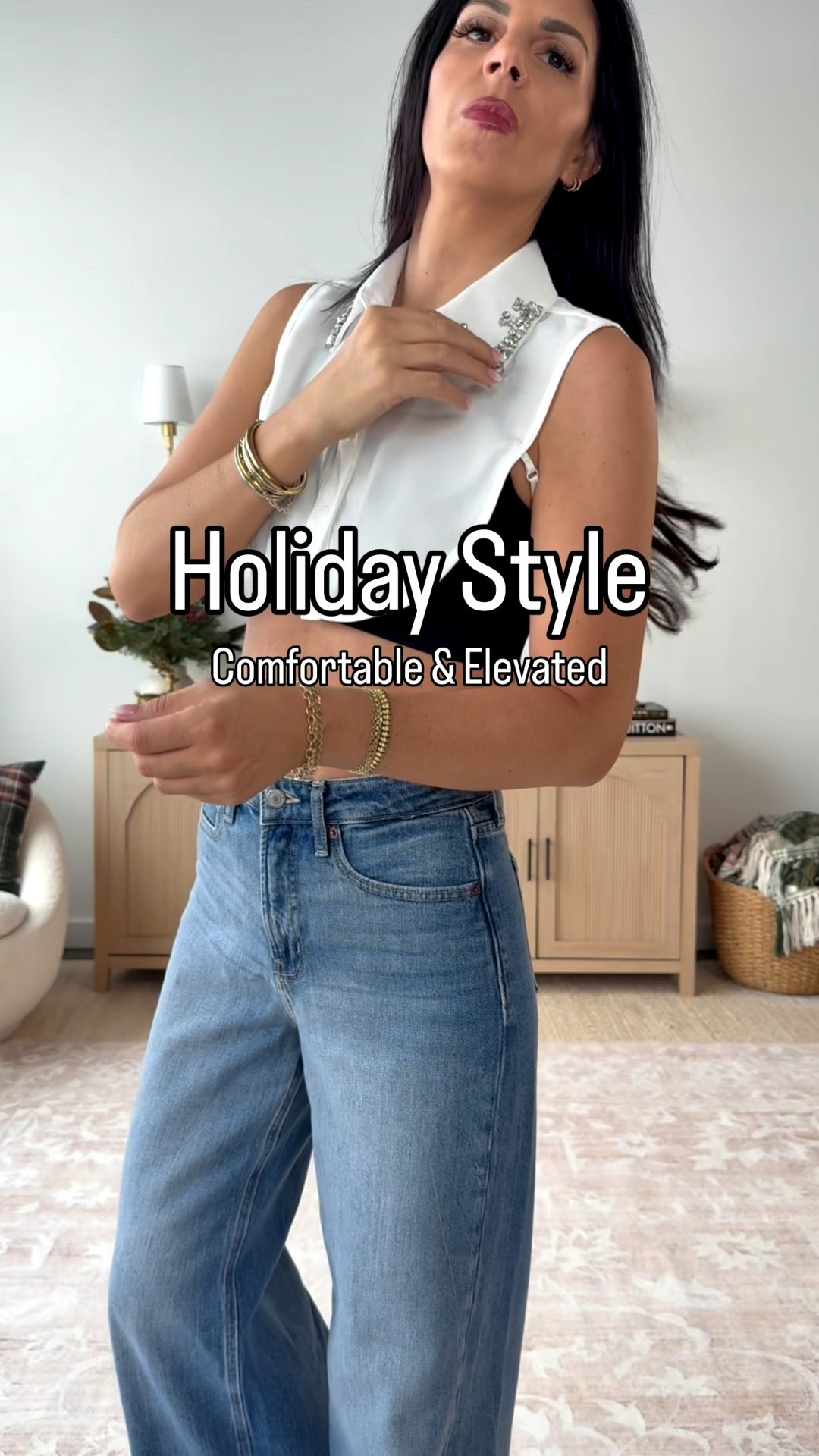 Holiday style in a nutshell: sparkly Amazon collar, blingy bag, wide-leg denim + cozy sweater + heels. Festive, elevated, and still comfy.✨
Rhinestone fake collars- medium 
Sweater - small 
Denim - 2 long 
Heels- tts 

#ltku #ltkover40

#LTKgrwm #LTKU #LTKHoliday