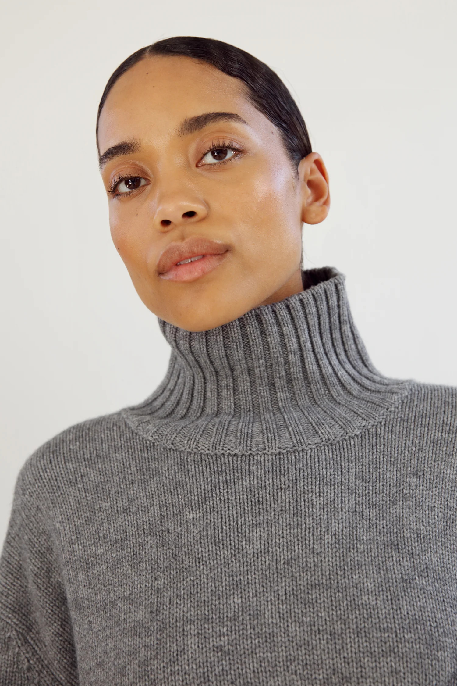 Nola Turtleneck Sweater, grey | Almada Label
