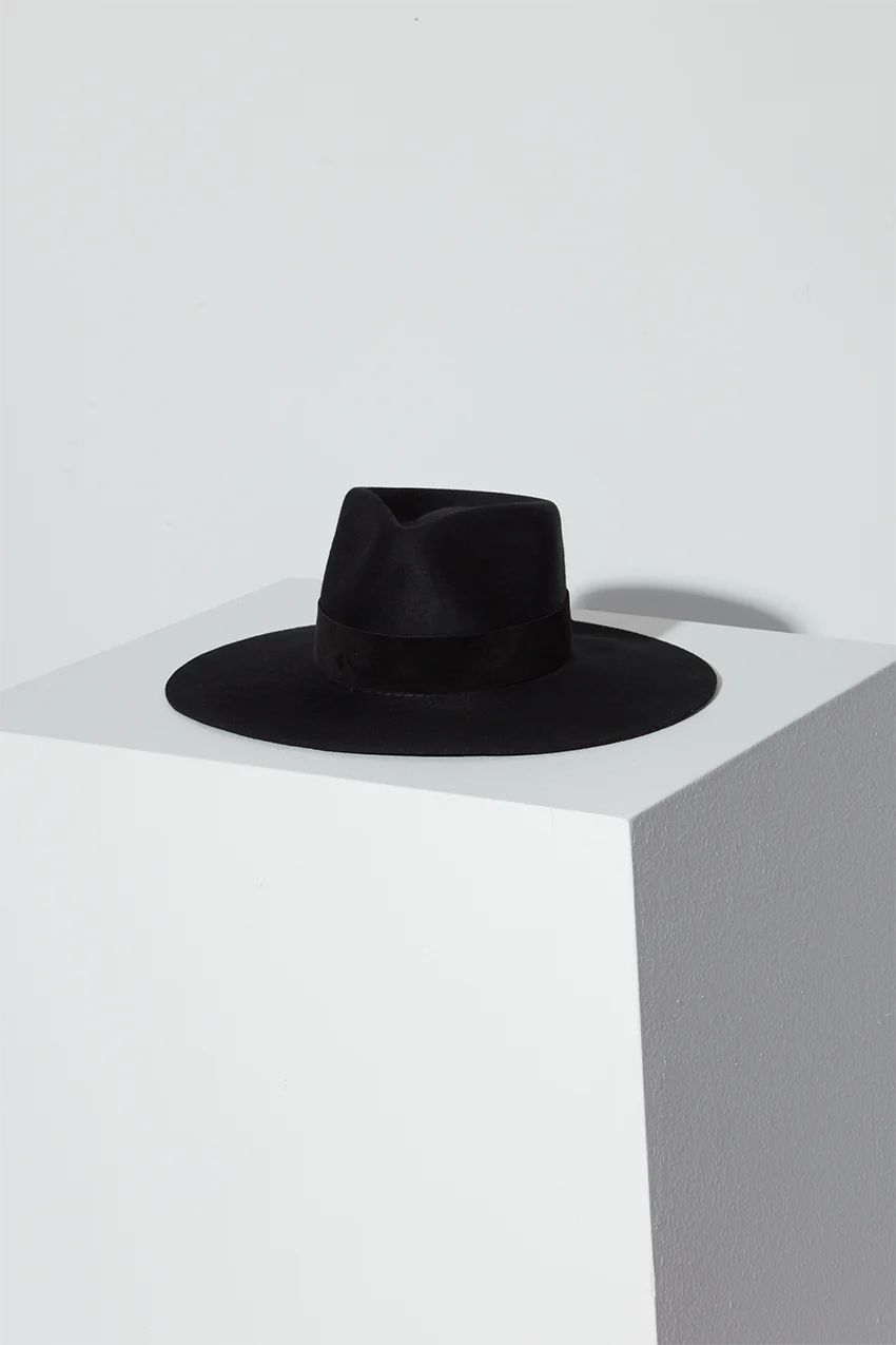 Tessa Hat | Janessa Leone