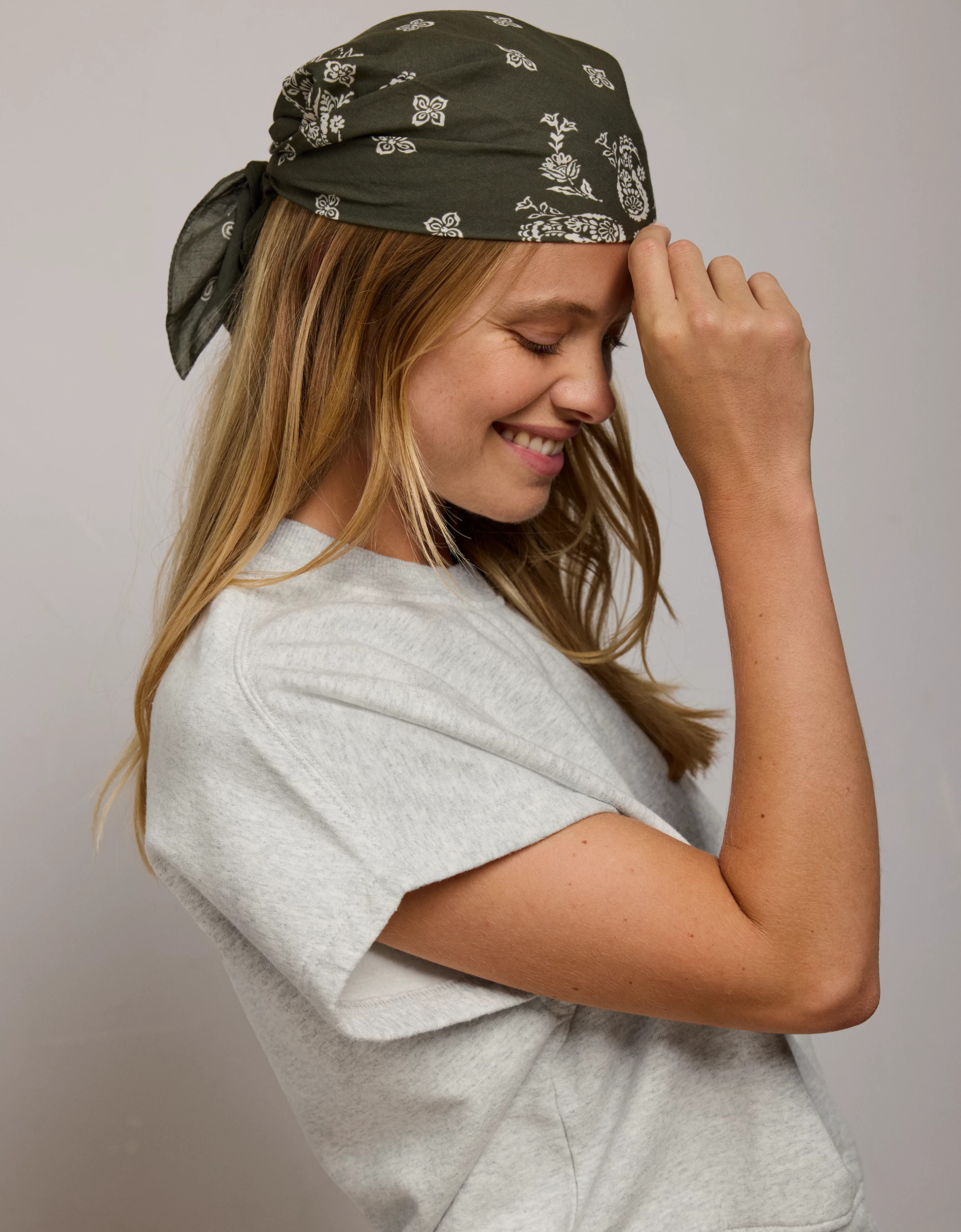 AE77 Muscle-Sleeve Sweatshirt | American Eagle Outfitters (US & CA)