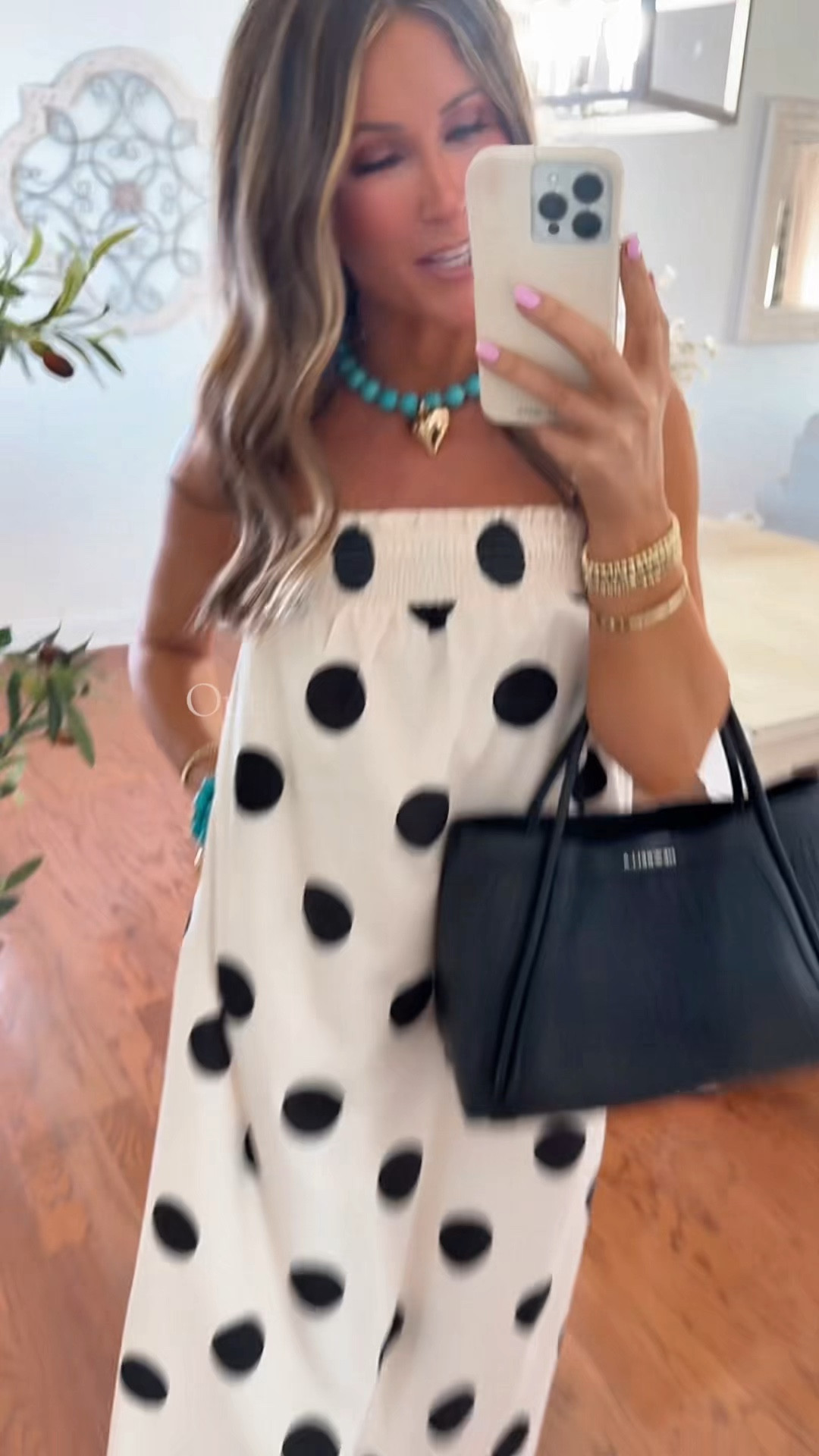 spring dresses

Outfit inspiration ideas 💕 easy summer dress you’ll live in

Outfit inspiration ideas 💕

If you’re looking for a dress that’s easy, flattering, and still looks put together… this one is SO good.

I love pieces like this for simple outfits inspo because it’s literally one piece and you’re done.

Perfect for outfit ideas going out, vacations, or just everyday mom life when you want to feel cute without the fuss

outfit inspiration ideas
smart casual dresses
simple outfits inspo

#summerdress #tiktokshopspringglowup #outfitideas #greenish 
 @Wenrine shop 
#creatorsearchinsights 

#LTKootd #LTKTravel #LTKmomlife