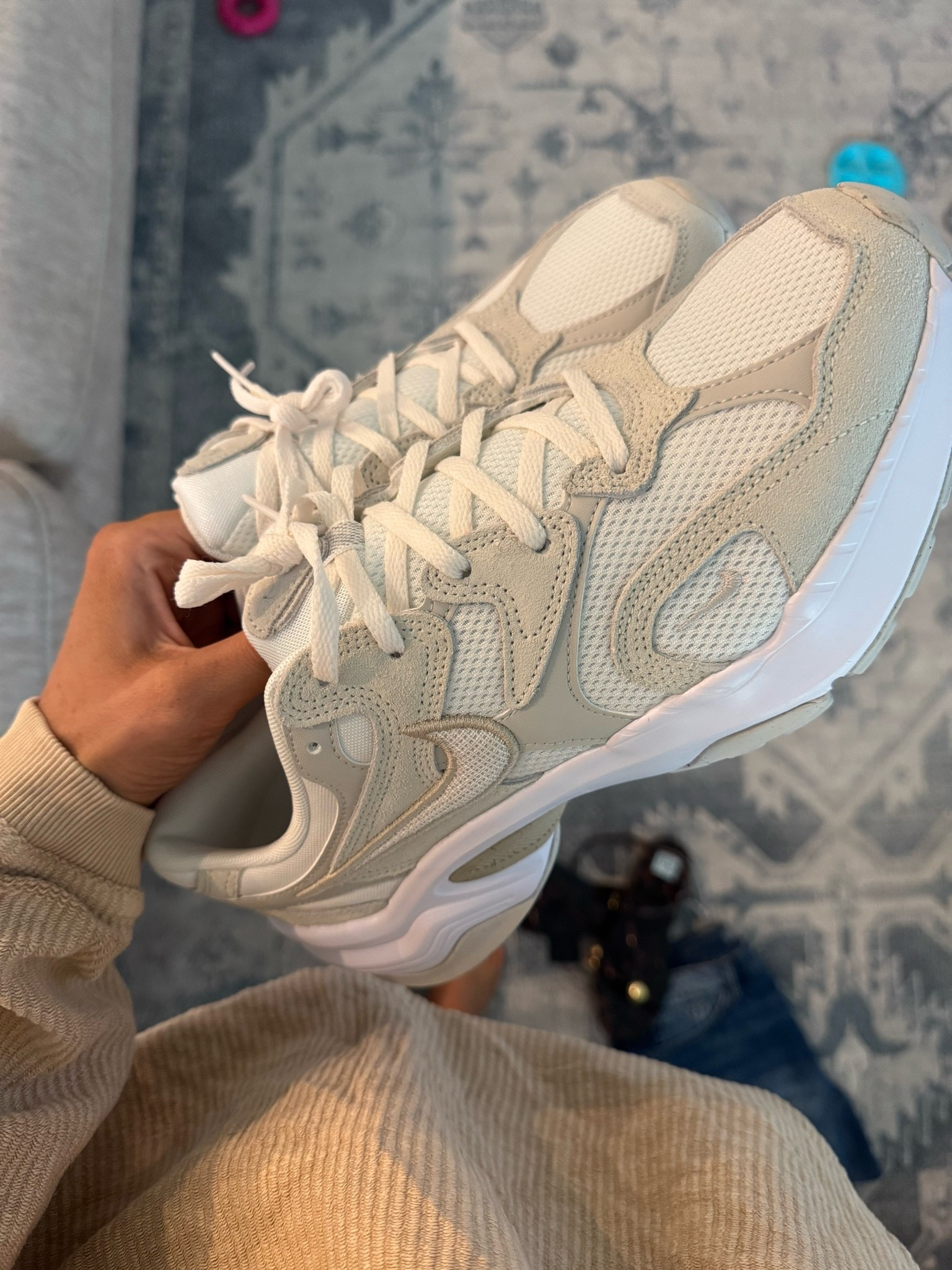 Obsessed with my new sneakers!!

#LTKootd #LTKmomlife #LTKSaleAlert