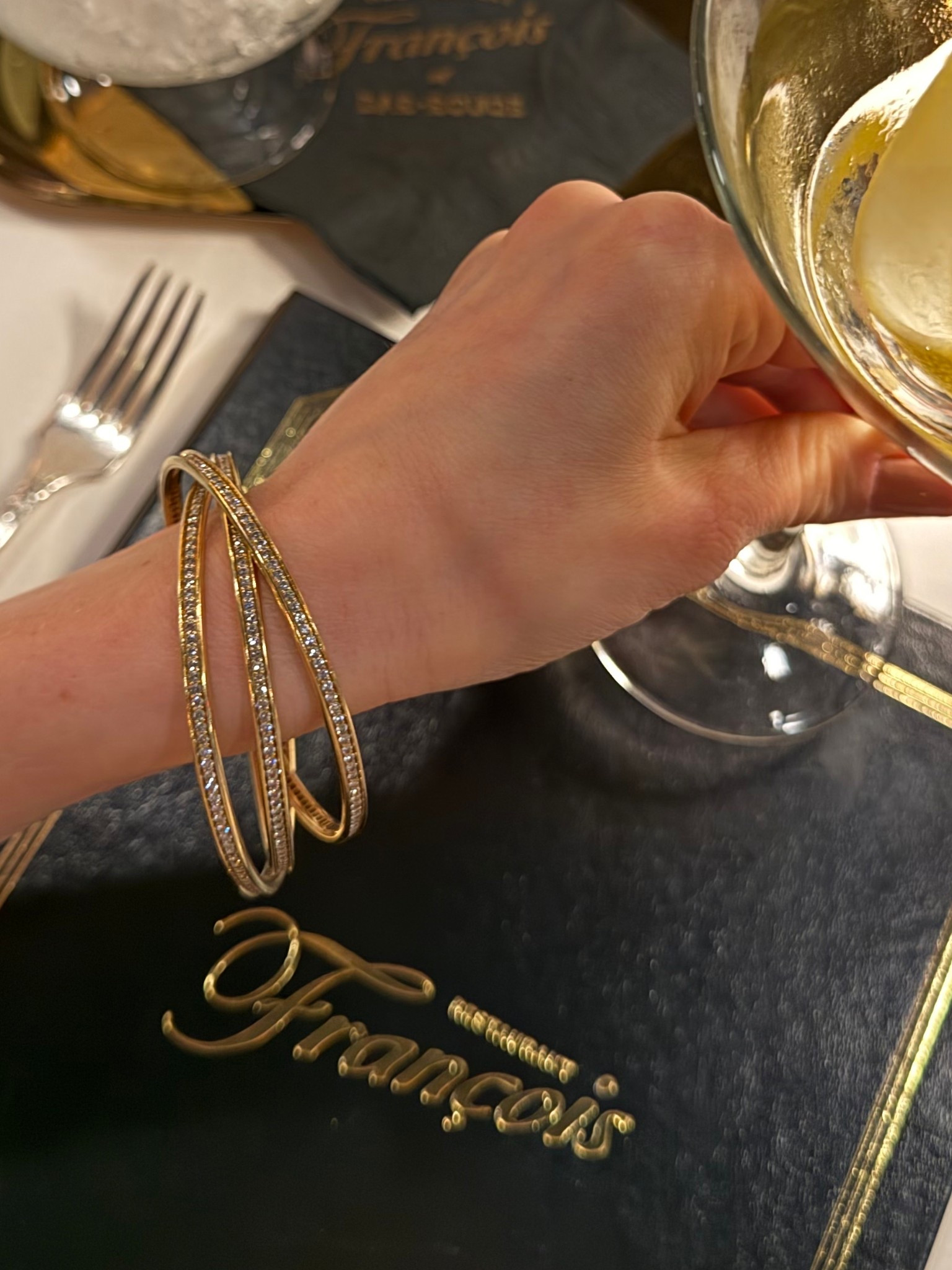 These are my mom’s, but I’m dying for my own set!!! #jewelry #cartier