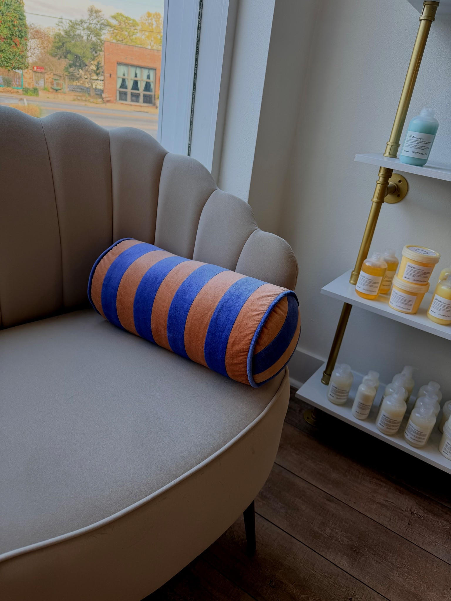I love how this little sitting spot turned out at the salon! This settee was even better in person. 

#LTKHome