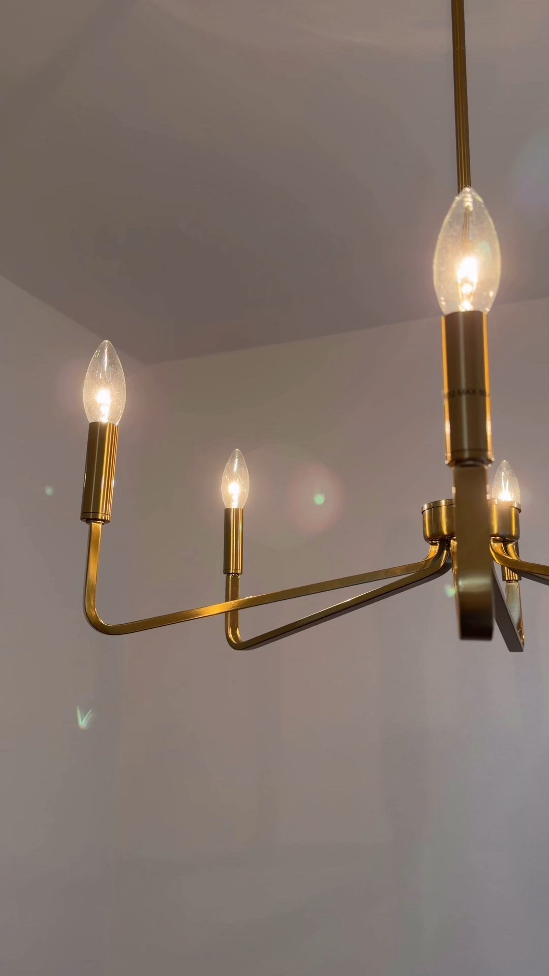 New light fixture for the dining room is in 💡✨💛 

#LTKHome #LTKFindsUnder100