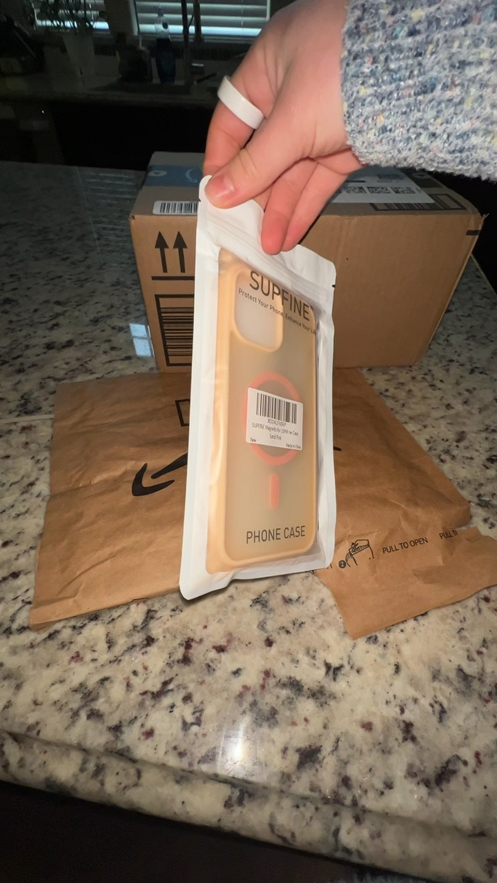 New Phone Case 📱

#LTKCyberWeek #LTKHoliday #LTKGiftGuide